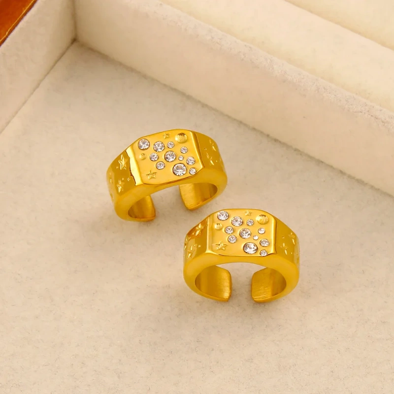 Vintage Temperament Medieval Womens Zircon Index Finger Ring 18K Gold Plated Waterproof Stainless Steel YF8213