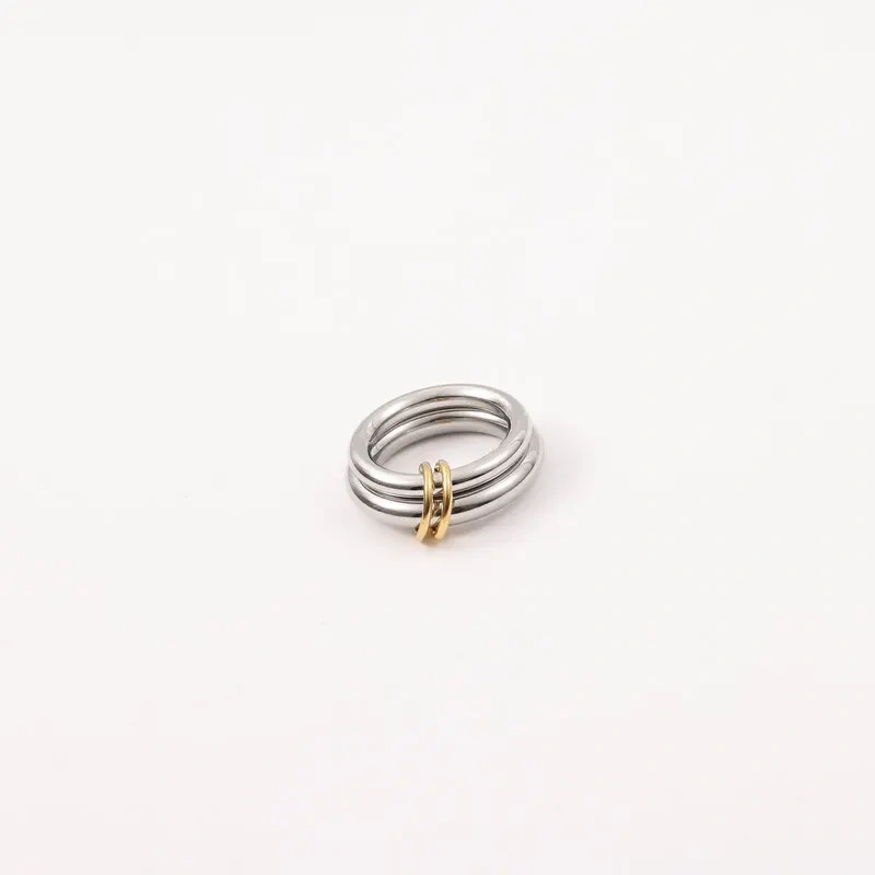 Fashion Waterproof High End 18K Gold Plated Individuality Double Circle Linked Ring Stainless Steel Waterproof Rings YF4180