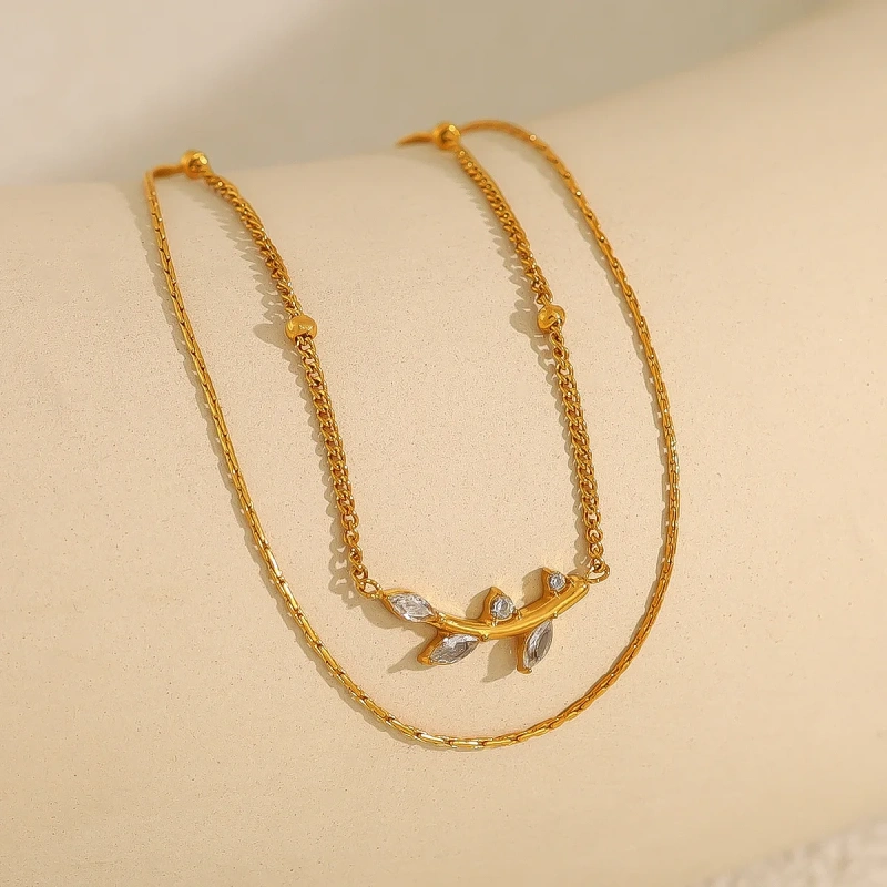New Design Olive Leaf Pendant Double Diamond Light Luxury Clavicle Chain 18K Gold Plated Waterproof Stainless Steel YF8185