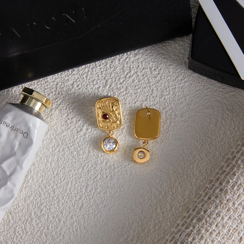 Stainless Steel Waterproof Jewelry Set 18k Gold Plated Square Pendant Necklace Round White Zircon Earrings Bracelet YF6629