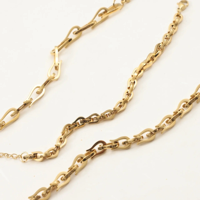 New Simple Fashionable Knotted Chain Bracelet 18K Gold Plated Waterproof Stainless Steel YF8216