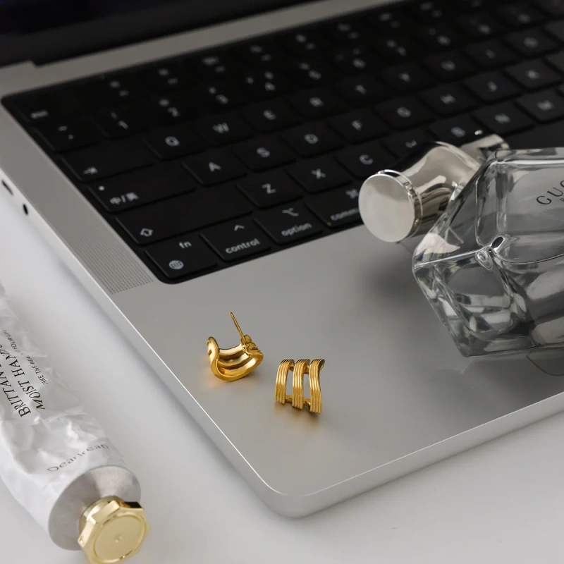 Hot Selling Stainless Steel Waterproof Women Jewelry 18k Gold Plated Three Layer Thread Hypoallergenic Earrings YF6633