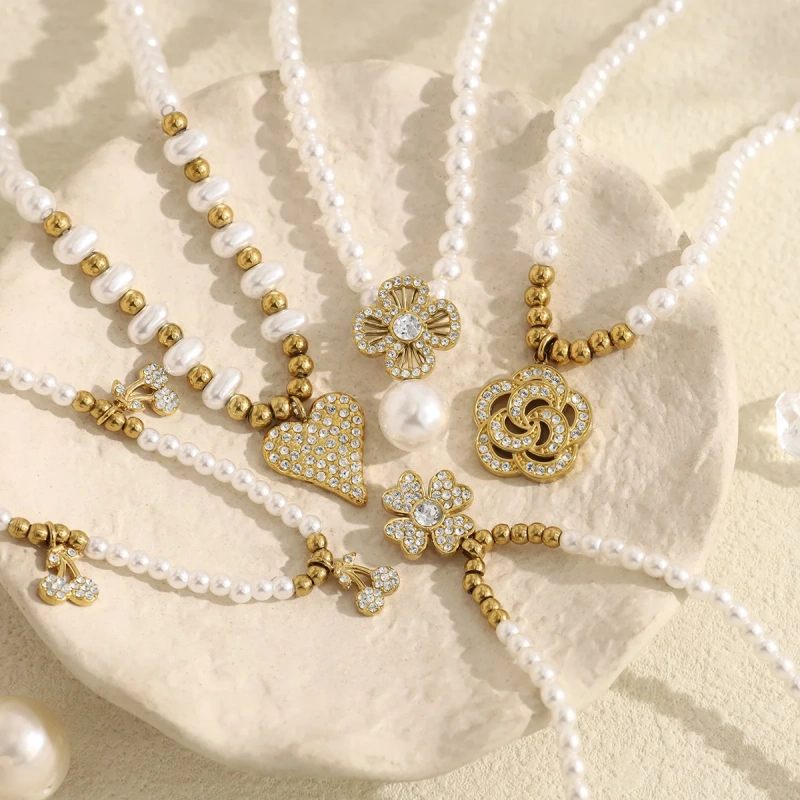 New Pearl Necklace with Petal Heart Pendant for Women 18K Gold Plated Waterproof Stainless Steel YF8326
