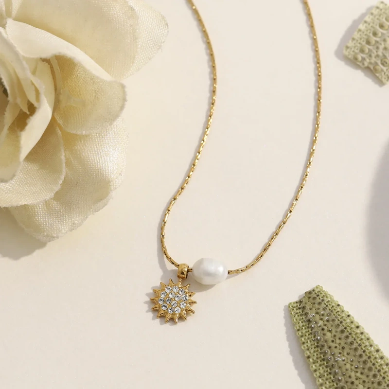 INS Style Natural Freshwater Pearl Necklace with Sunflower for Women 18K Gold Plated Waterproof Stainless Steel YF8327