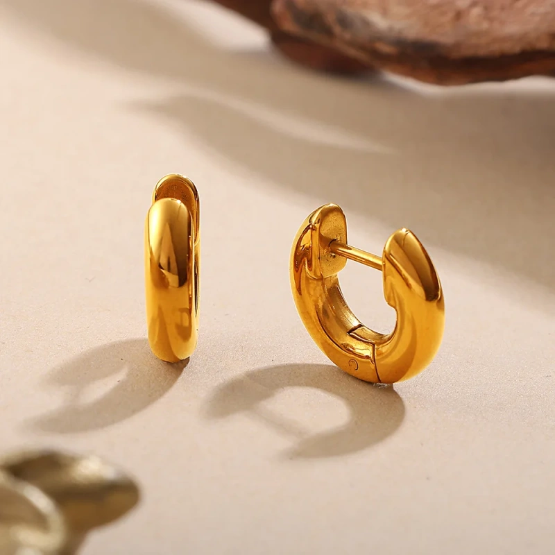 Premium Sense Geometric Glossy Metal Earrings 18K Gold Plated Waterproof Stainless Steel YF8172