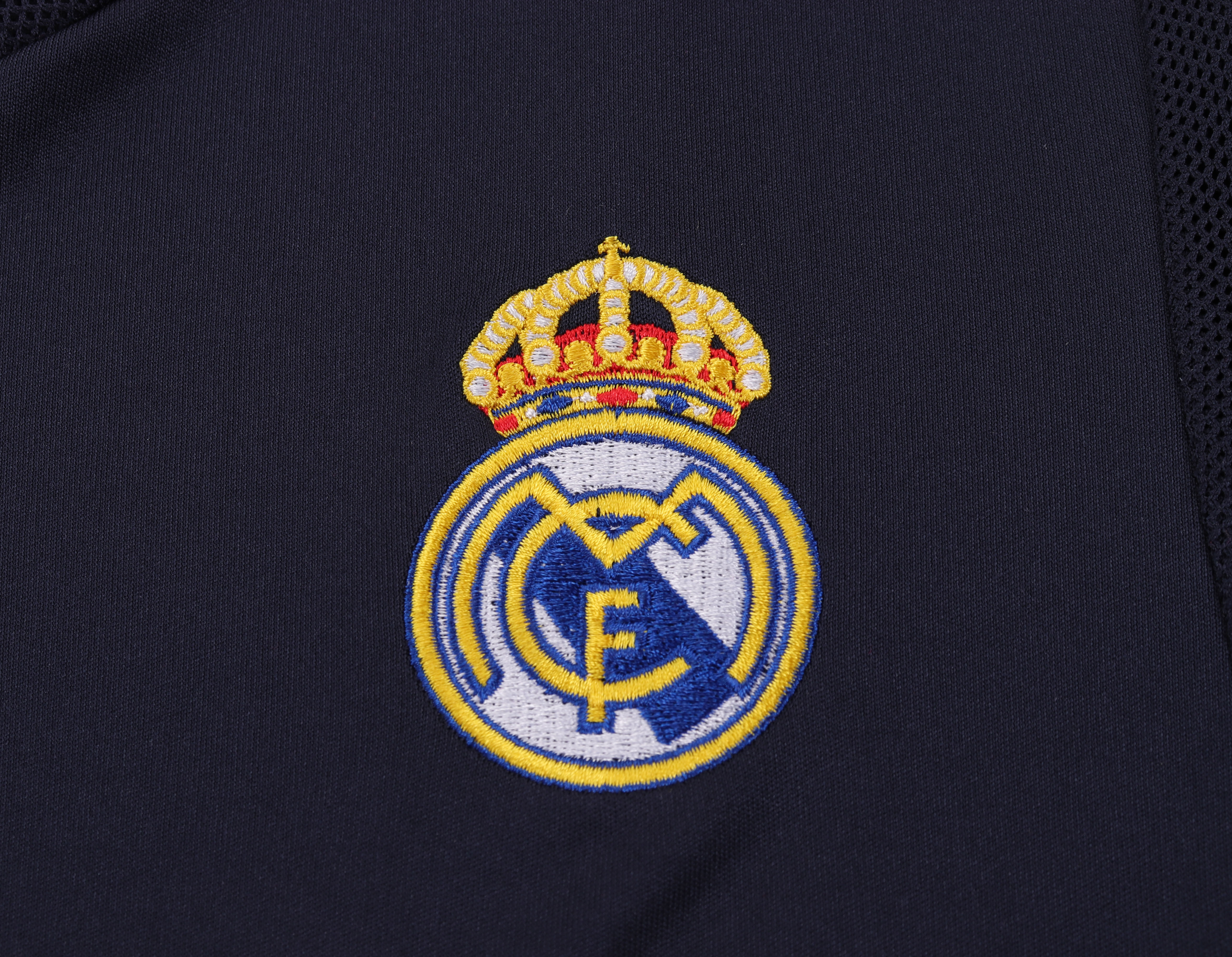 2004-05 Real Madrid Away