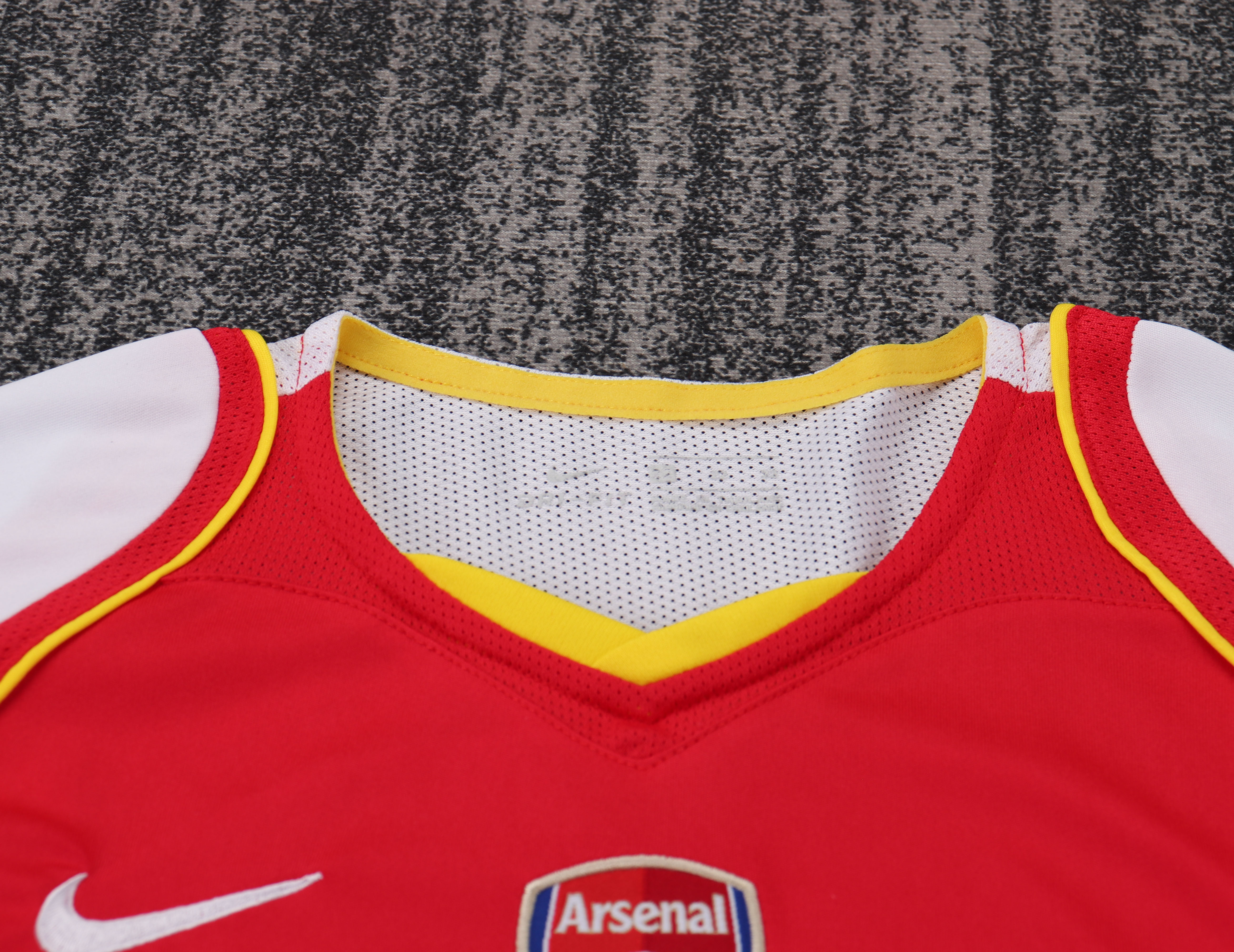 04-05 Arsenal Home