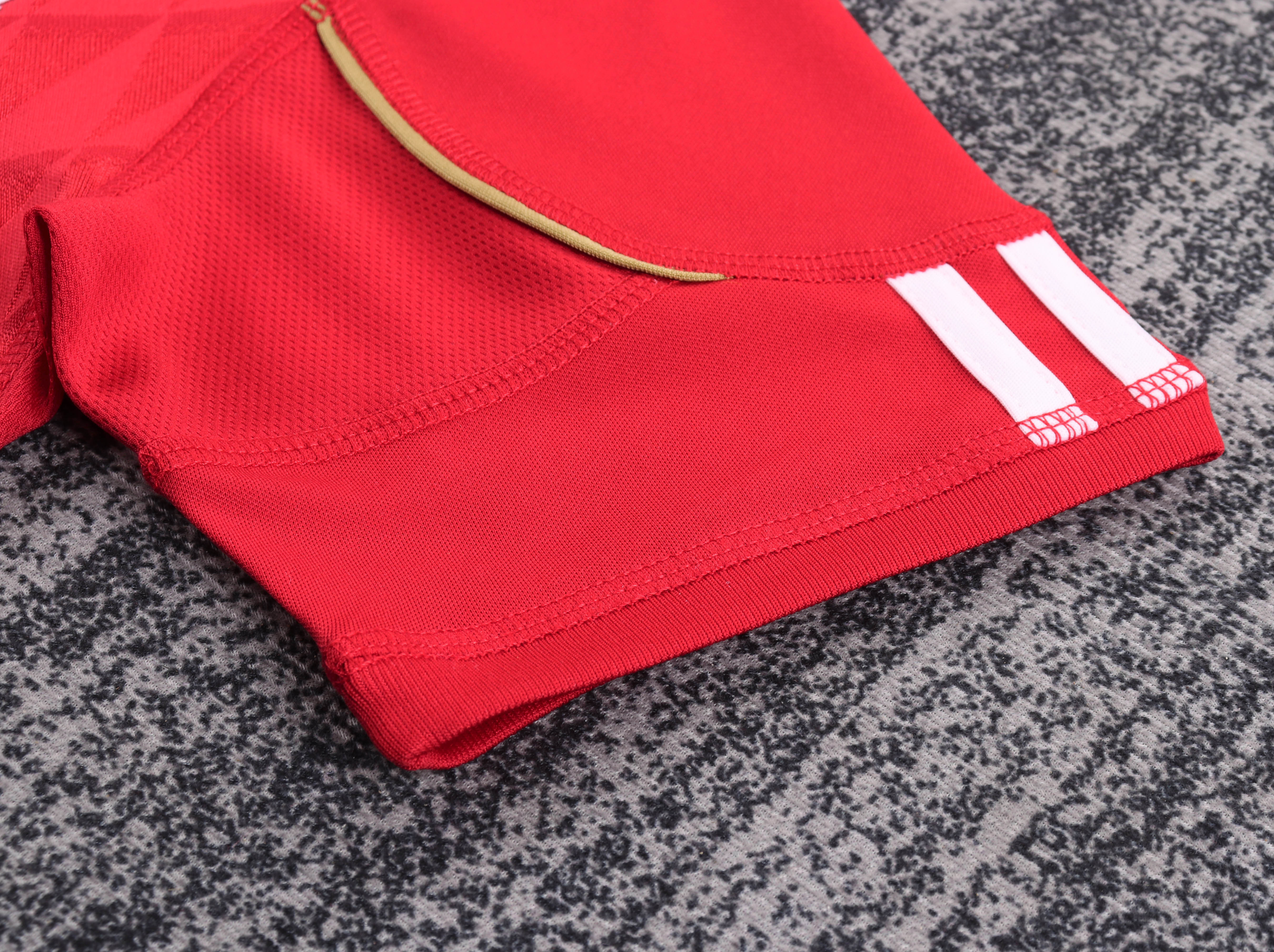 2010 Liverpool Home Red