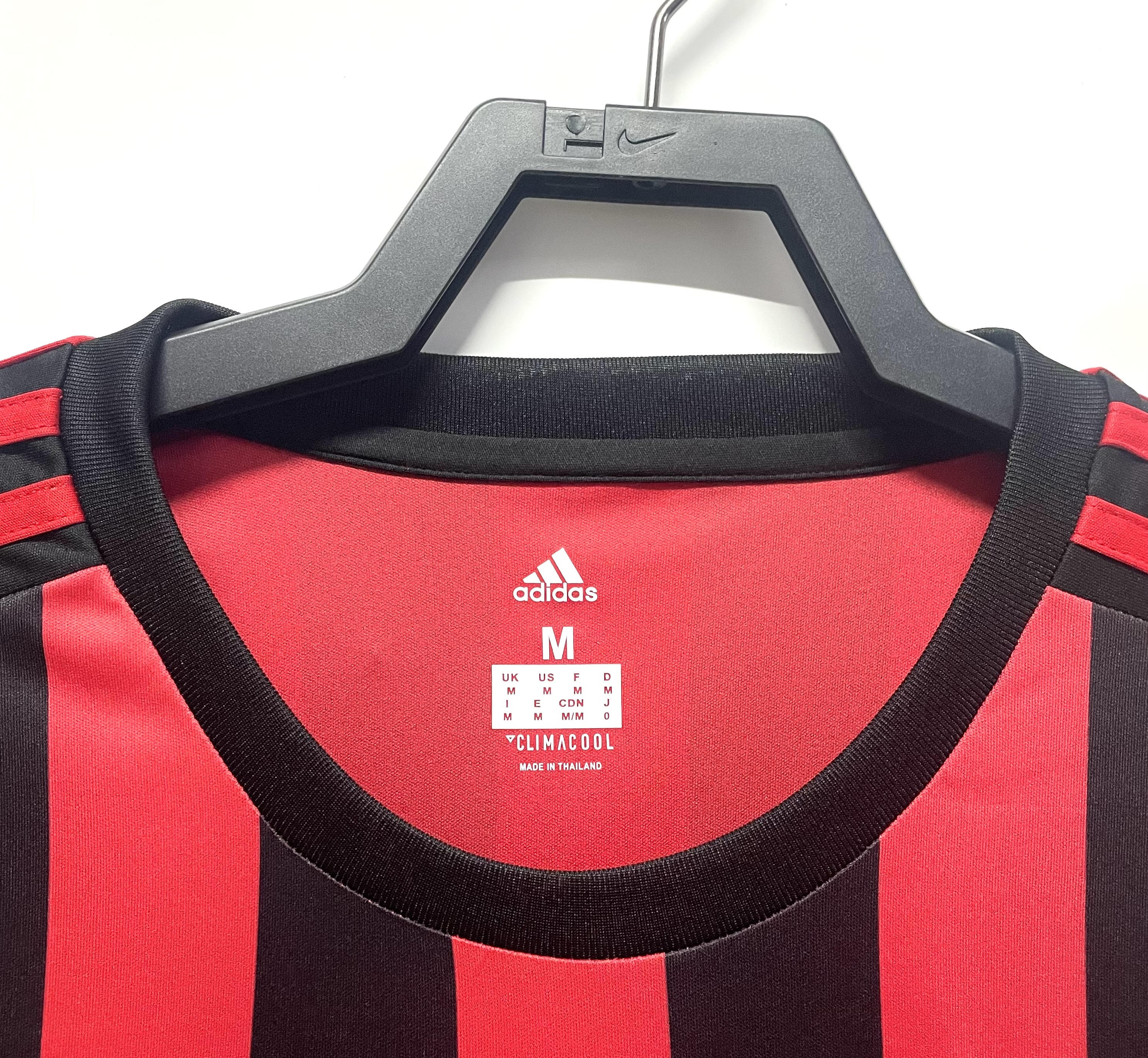 2017-18 AC Milan Home