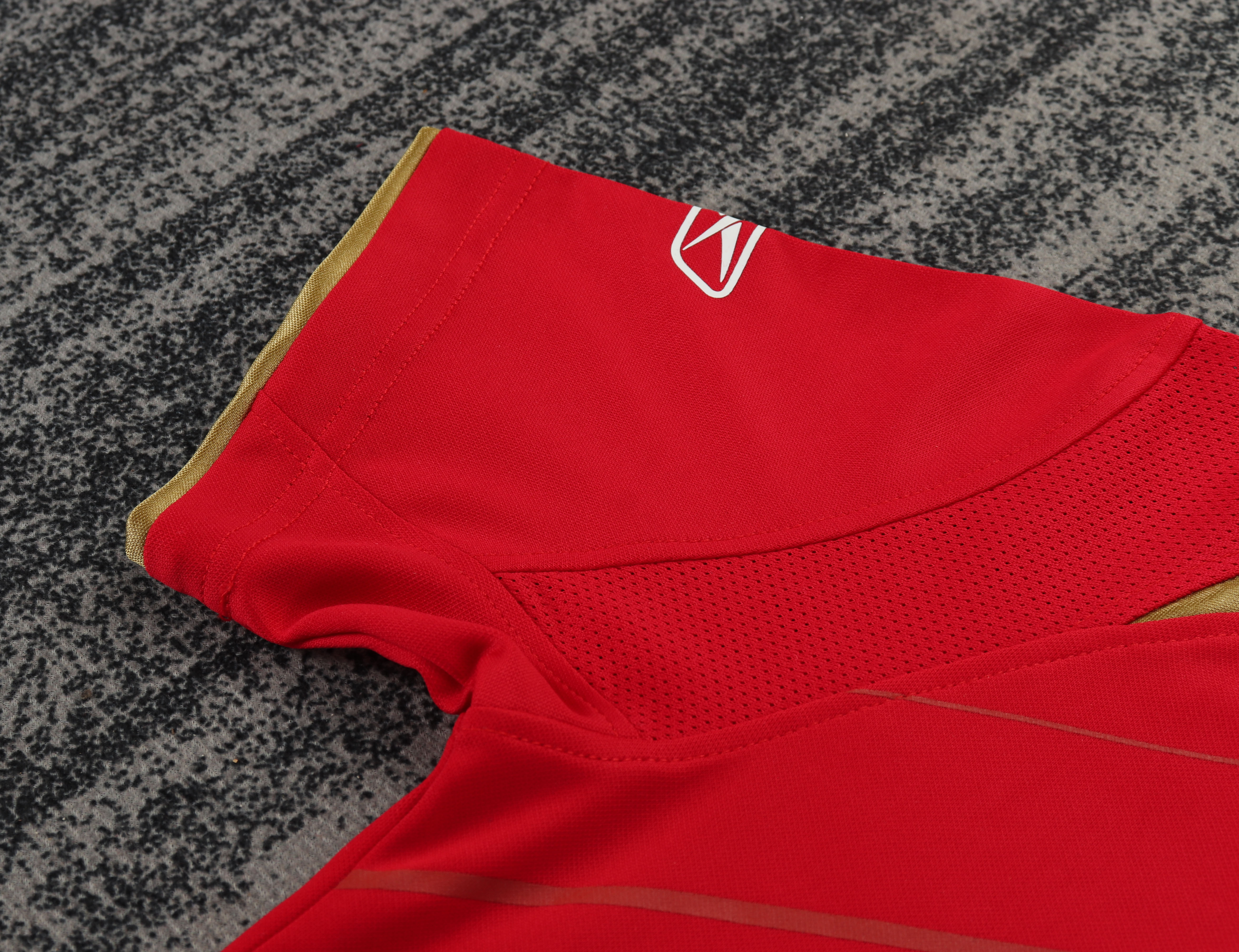 05-06 Liverpool Home
