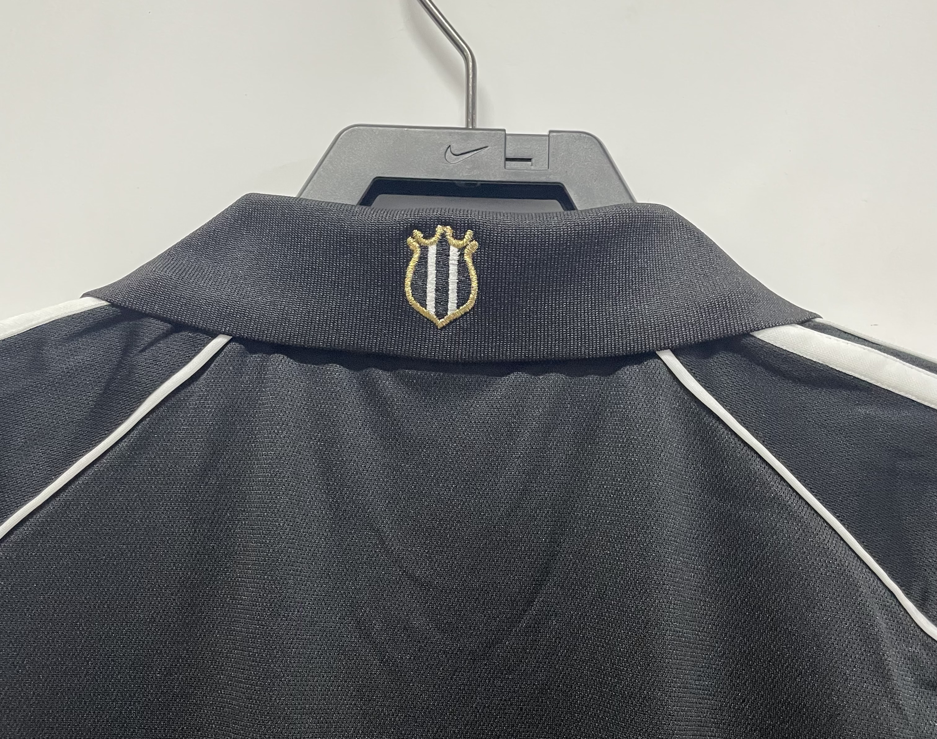 2000-01Newcastle Away