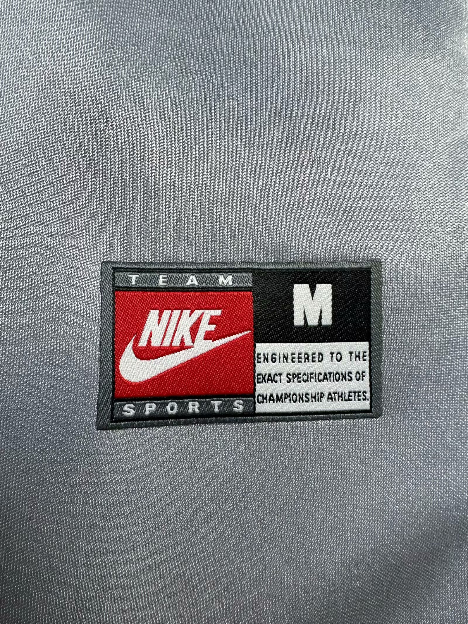 2000-01 PSG Away