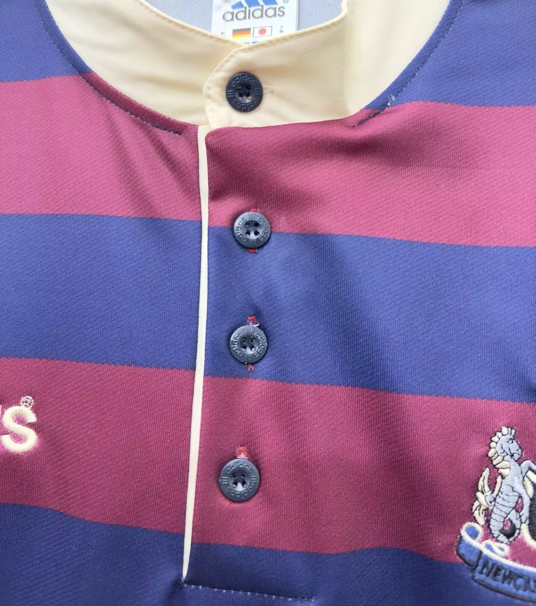 95-97Newcastle Away