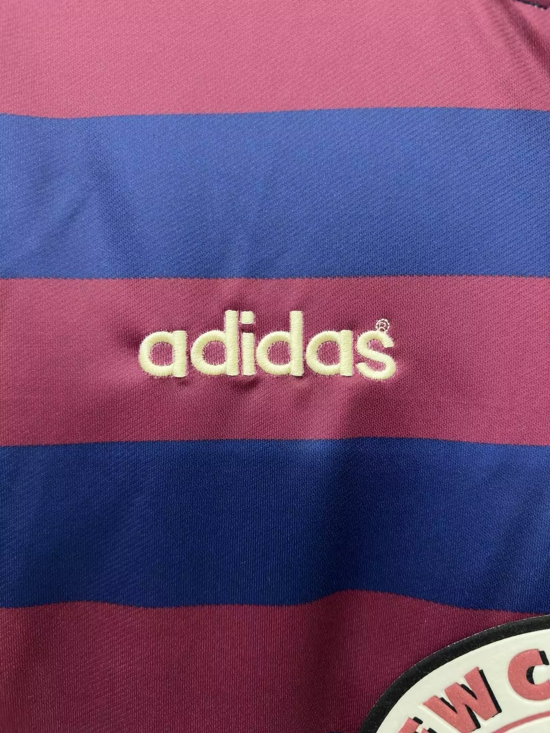 95-97Newcastle Away
