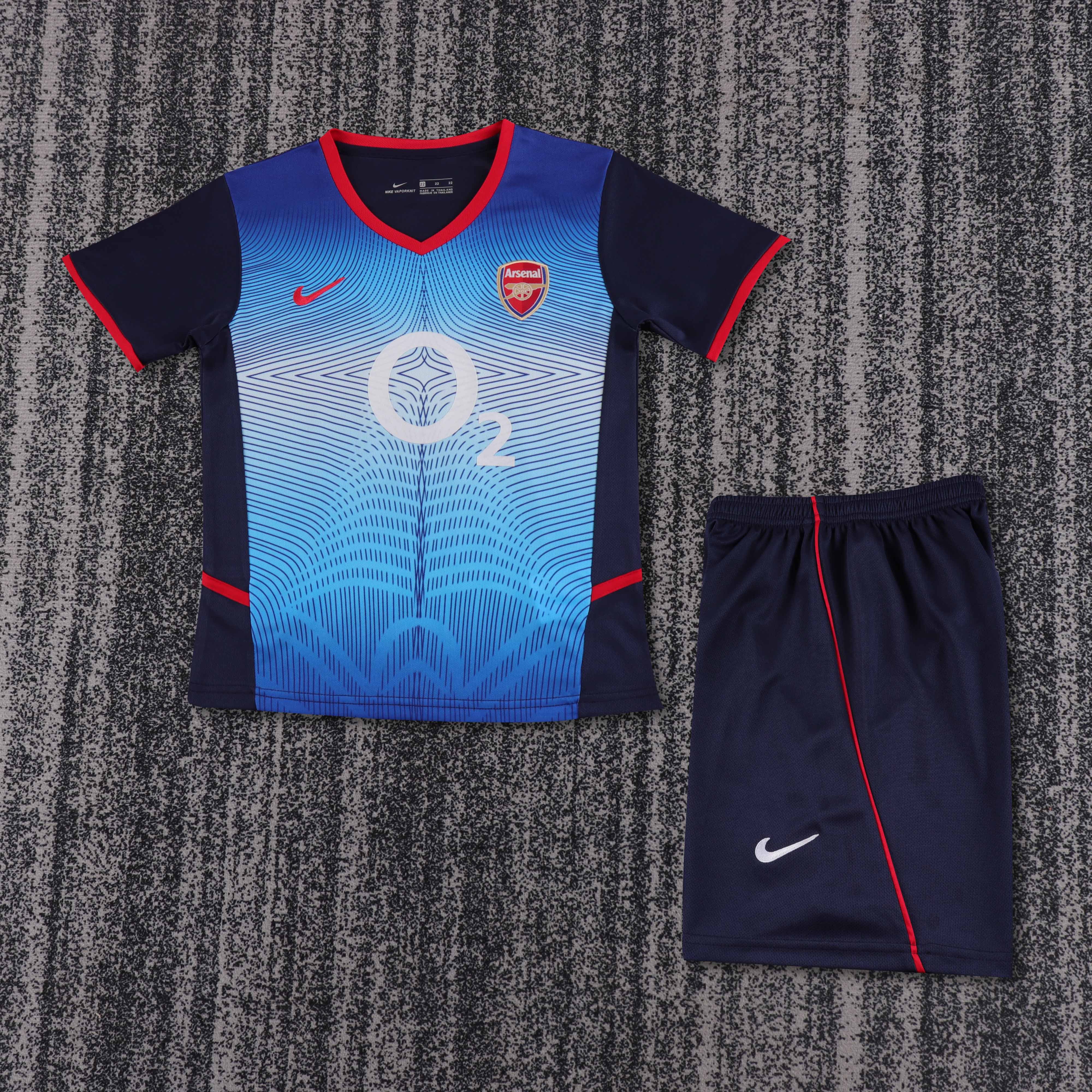 2002-04 Arsenal Away