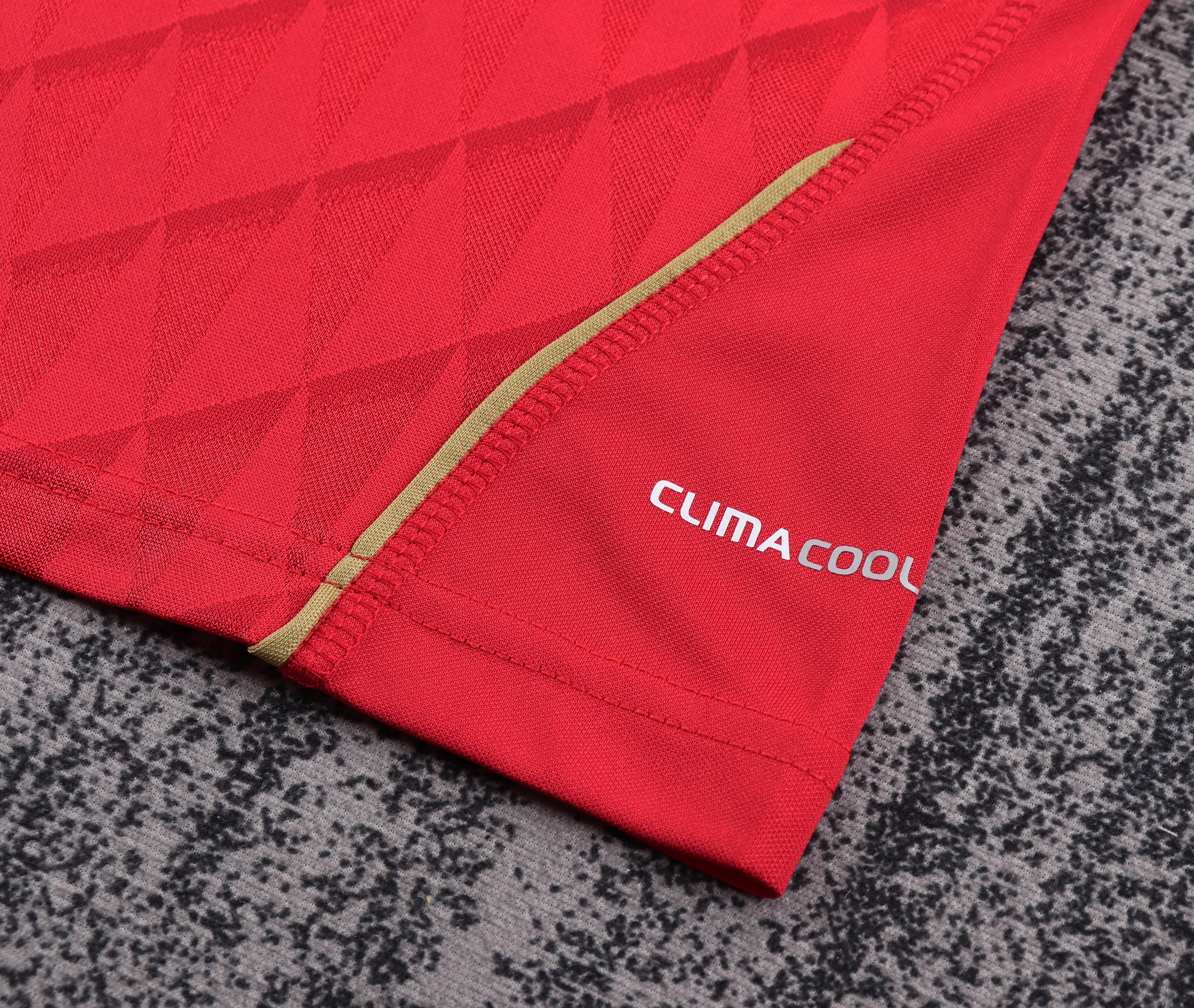 2010 Liverpool Home Red