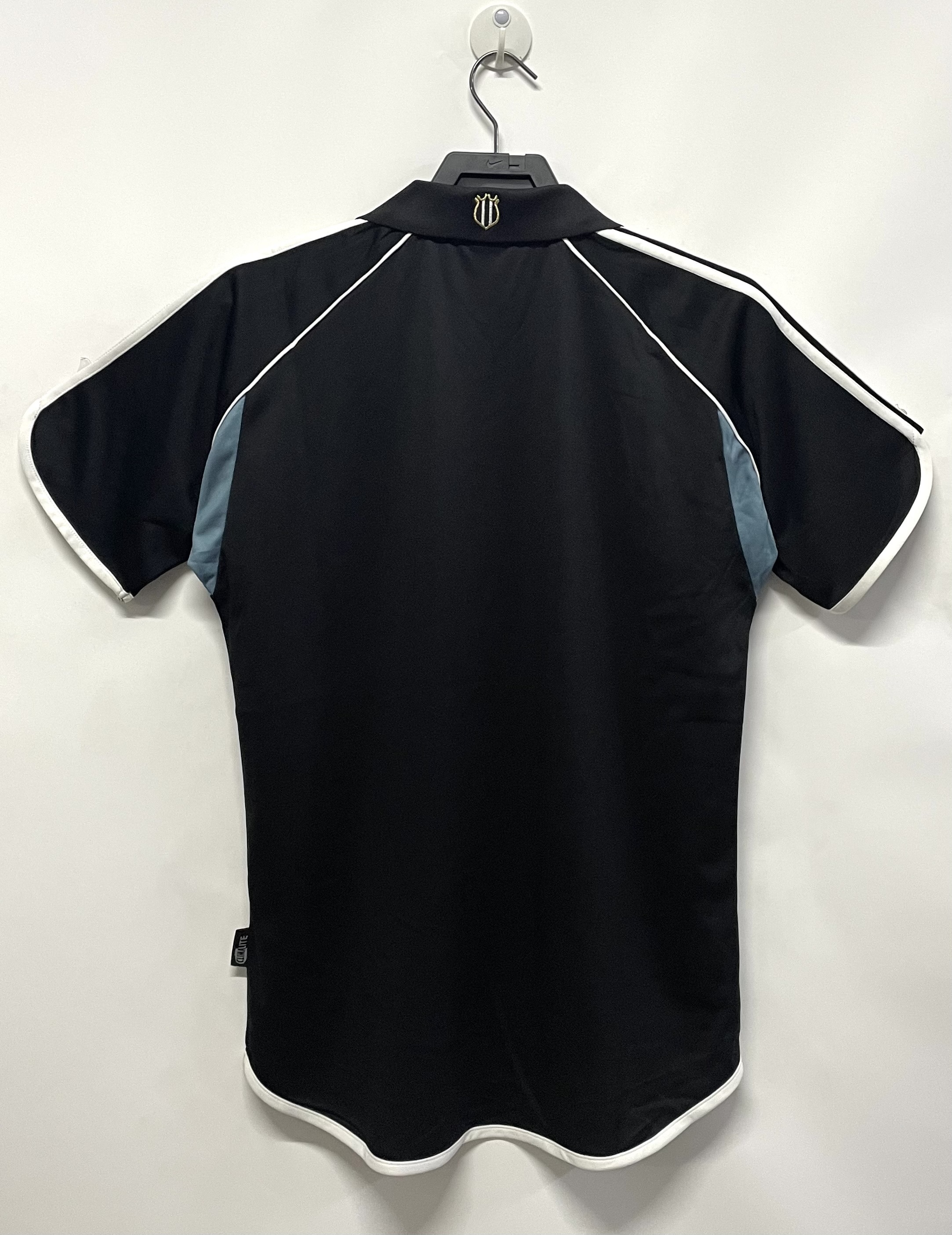 2000-01Newcastle Away