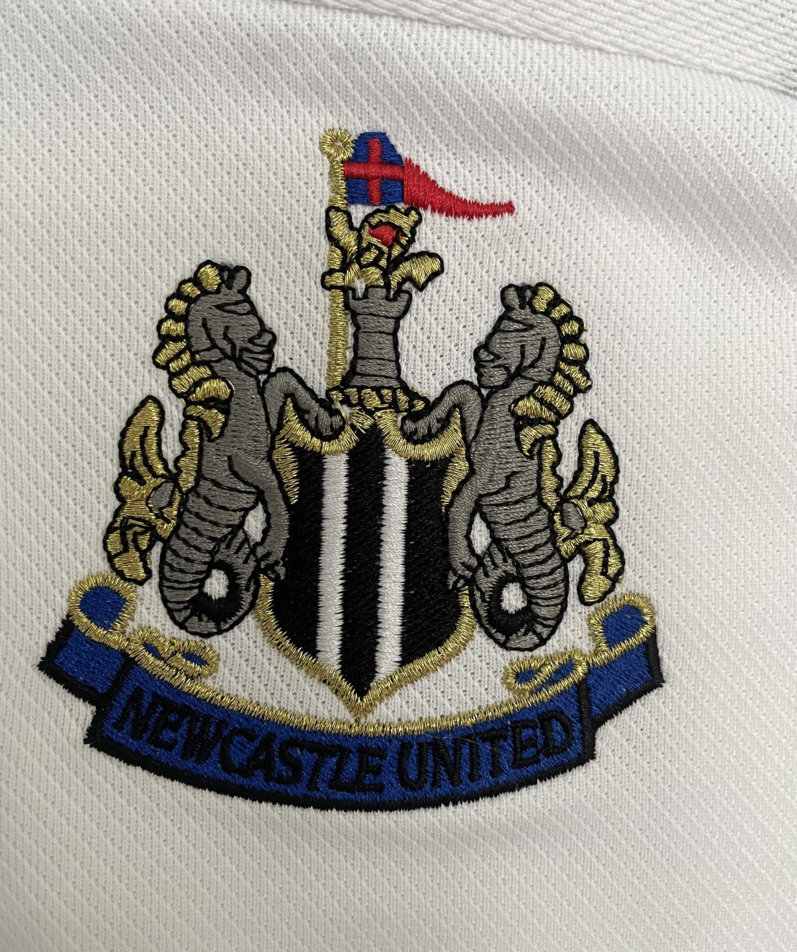 1999-00Newcastle Away