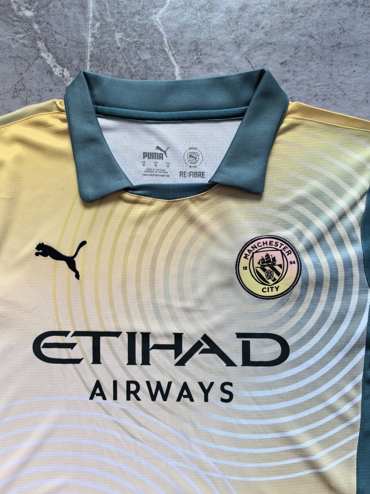 24-25 Manchester City Third Away