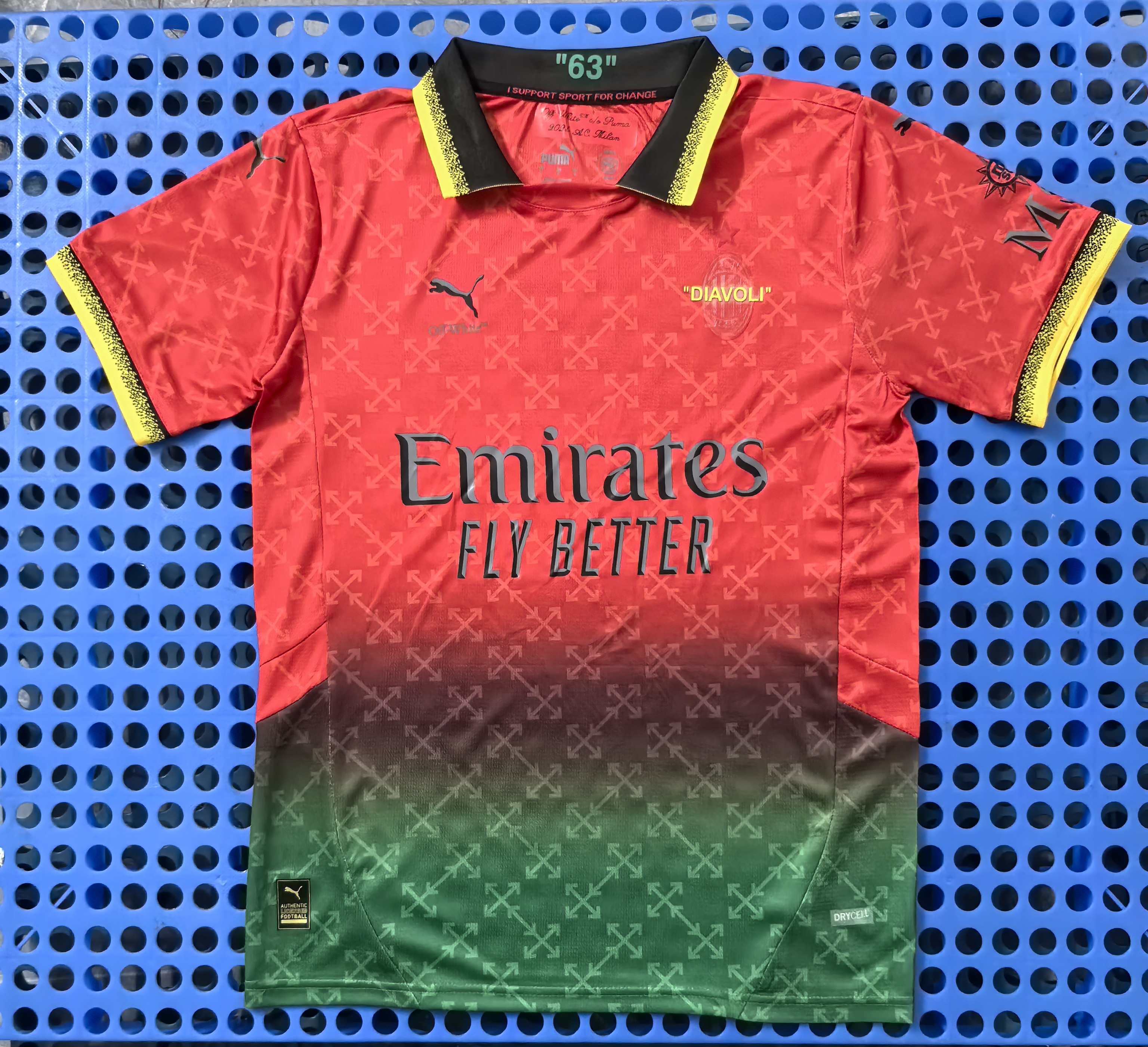 25-26 AC Milan fourth Away
