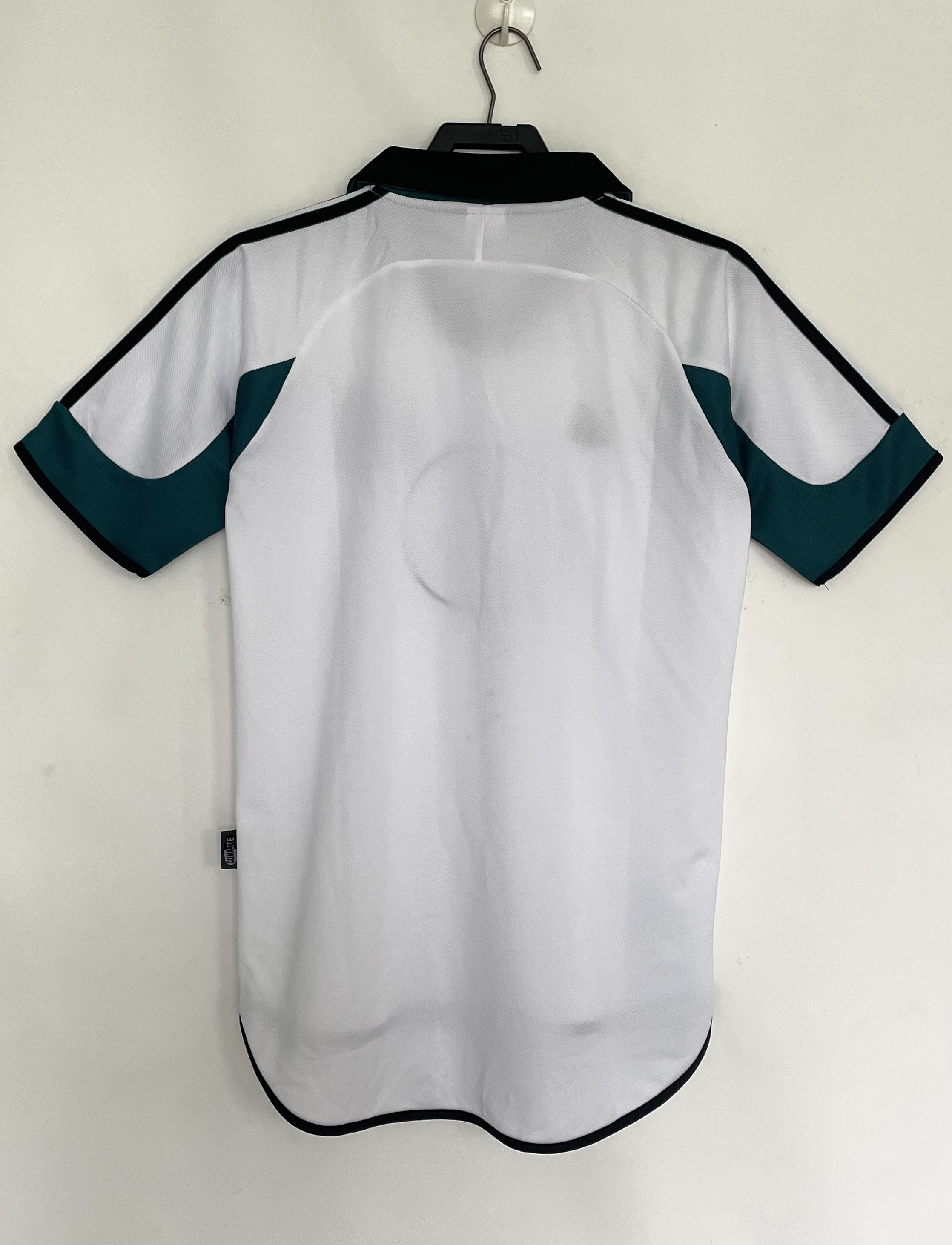 1999-00Newcastle Away