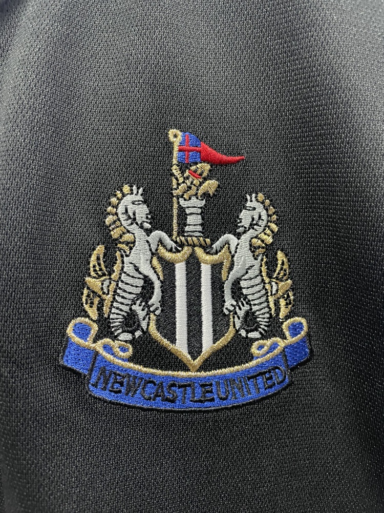 2000-01Newcastle Away