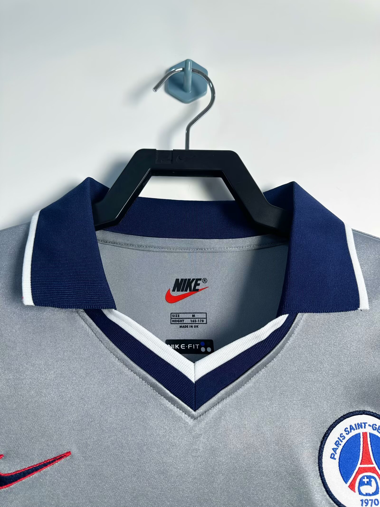 2000-01 PSG Away