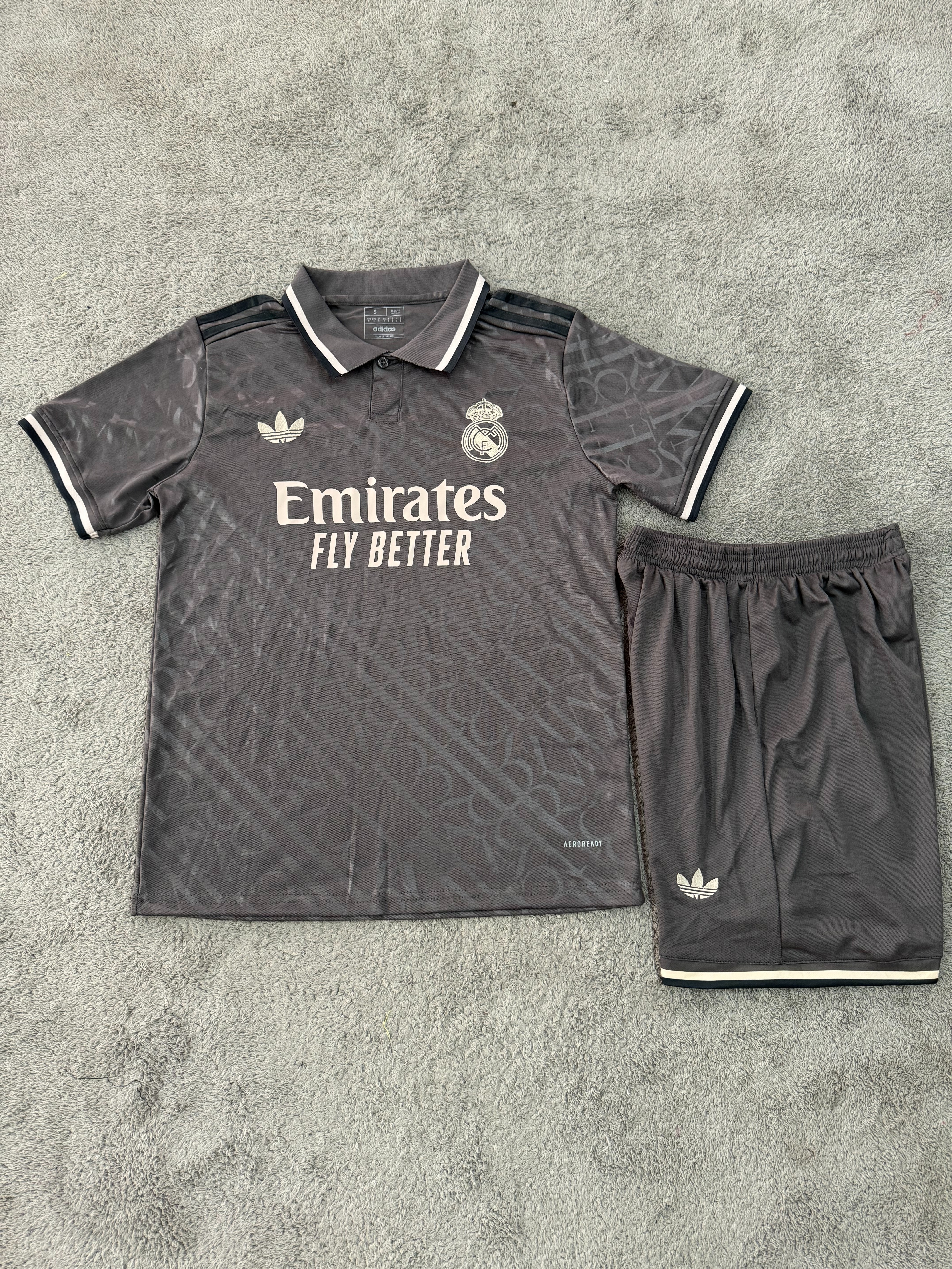 24-25 Real Madrid Second Away