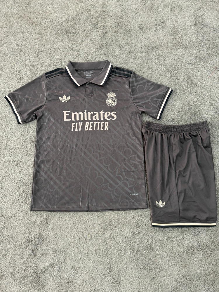 24-25 Real Madrid Second Away