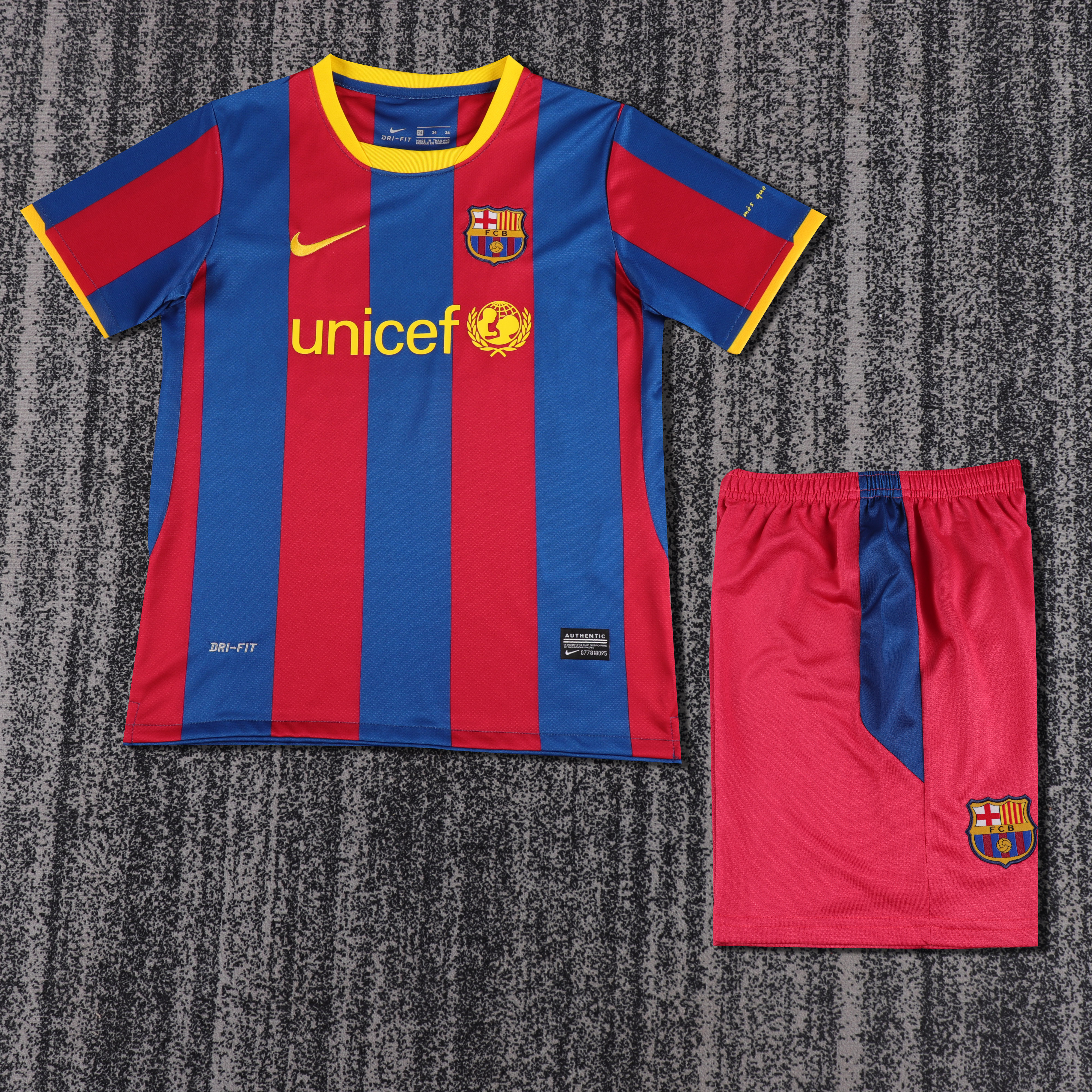 10/11 Barcelona Home