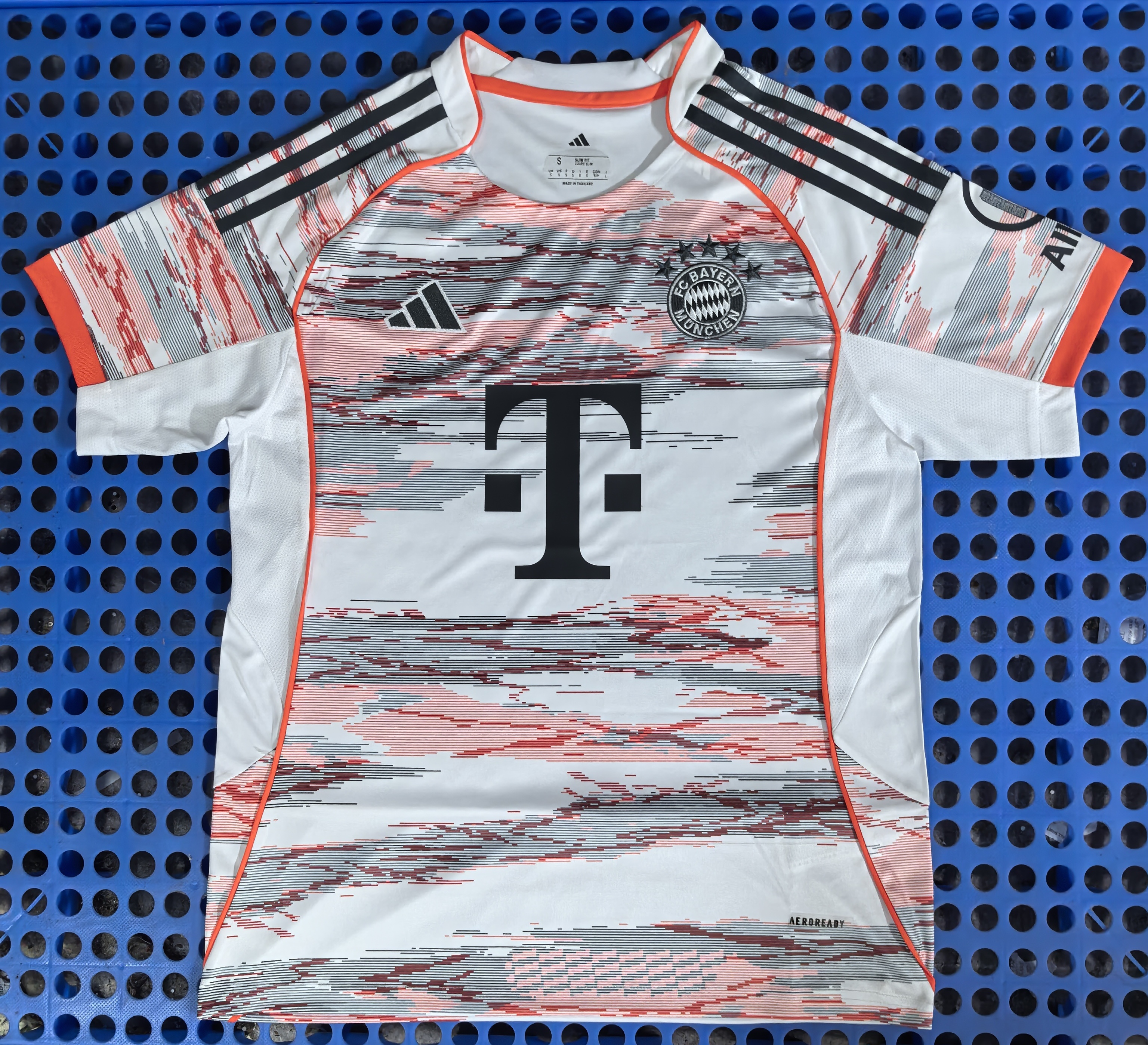 25-26 Bayern Munich Away