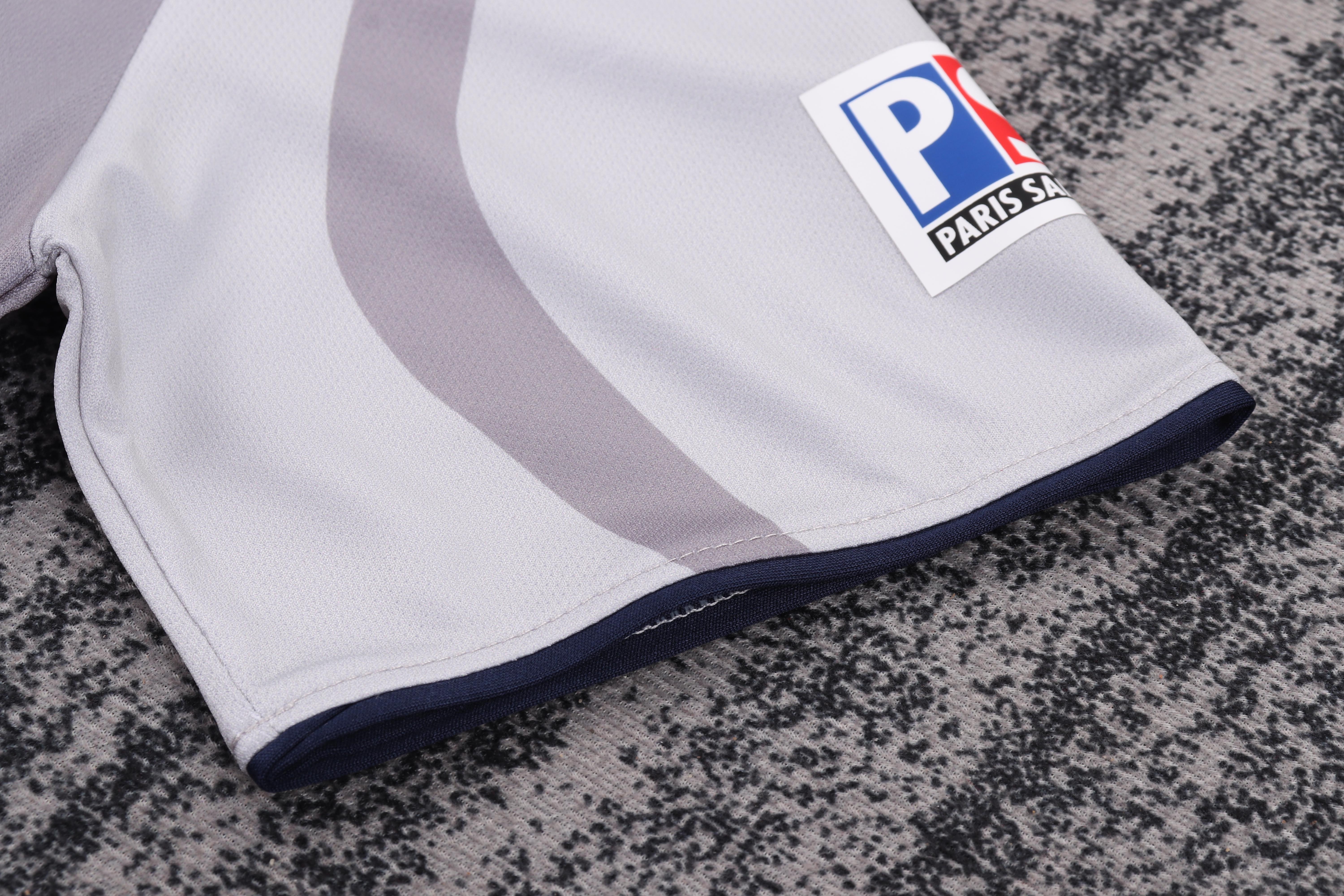 2001-02 PSG Away