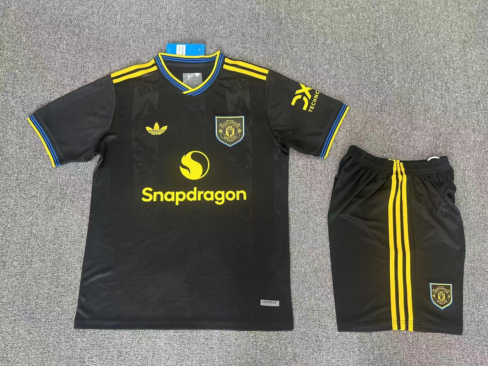 2526 Manchester United Second Away