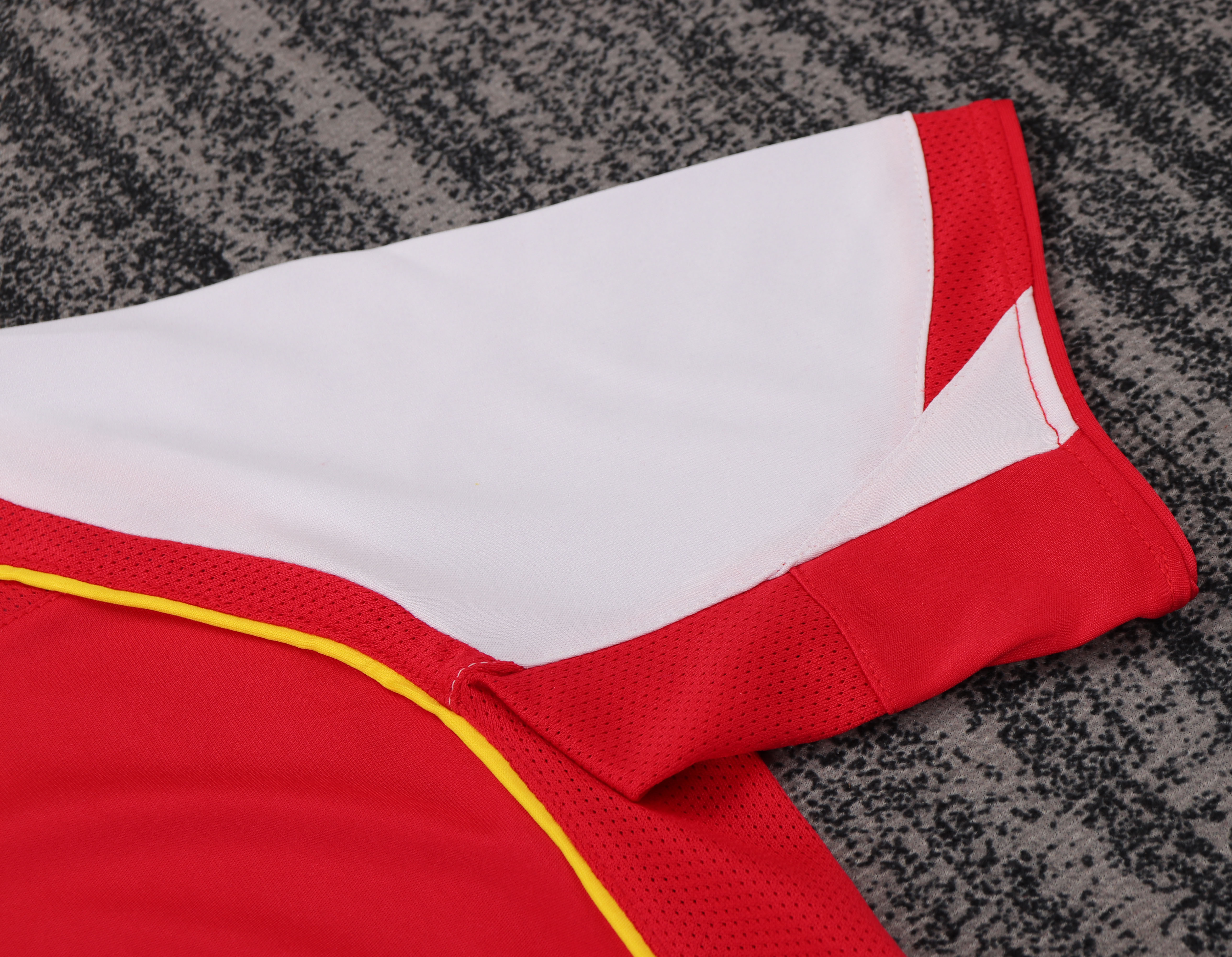 04-05 Arsenal Home