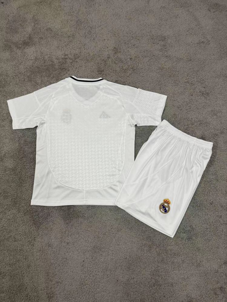 24-25 Real Madrid Home