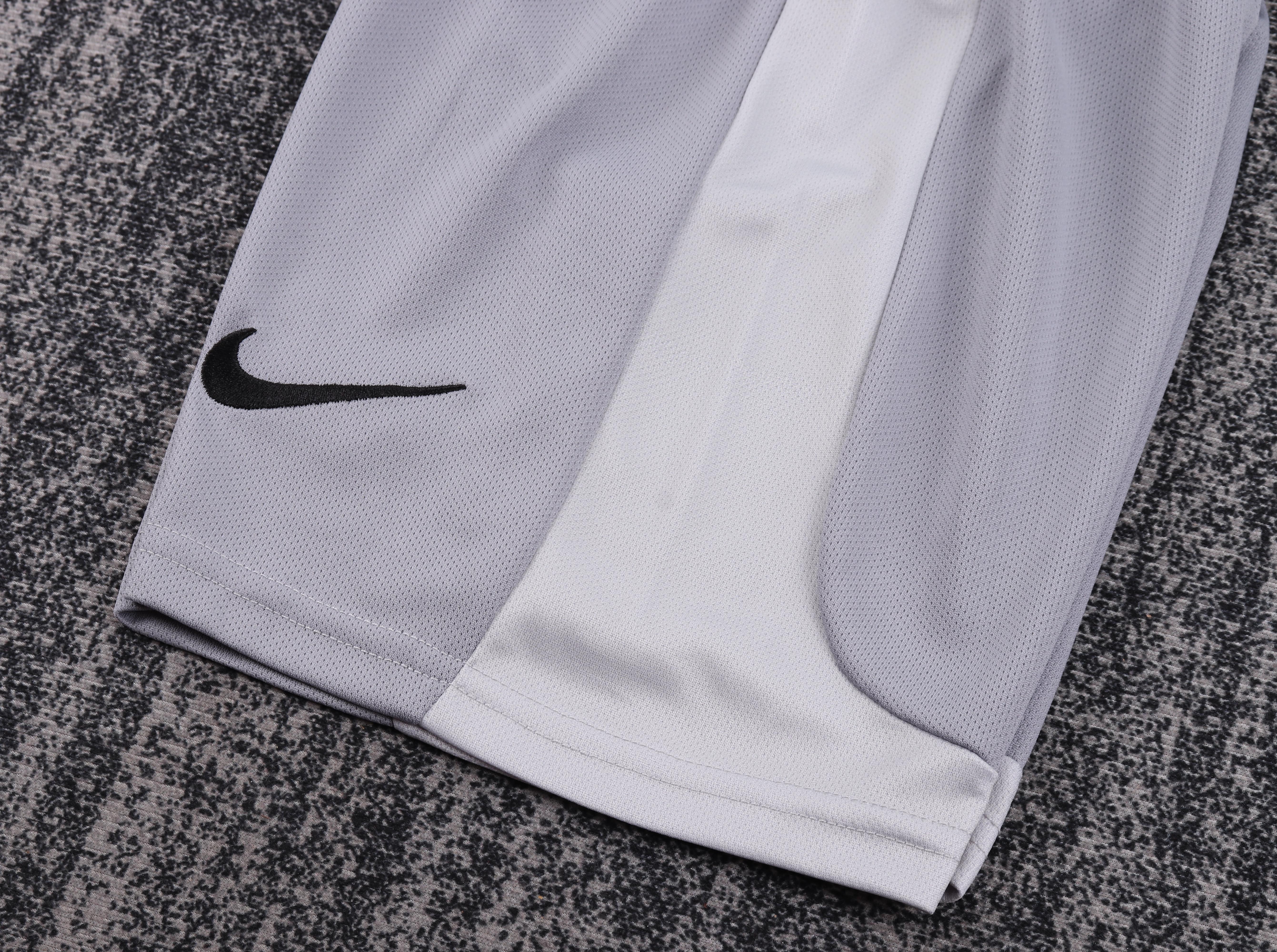 2001-02 PSG Away