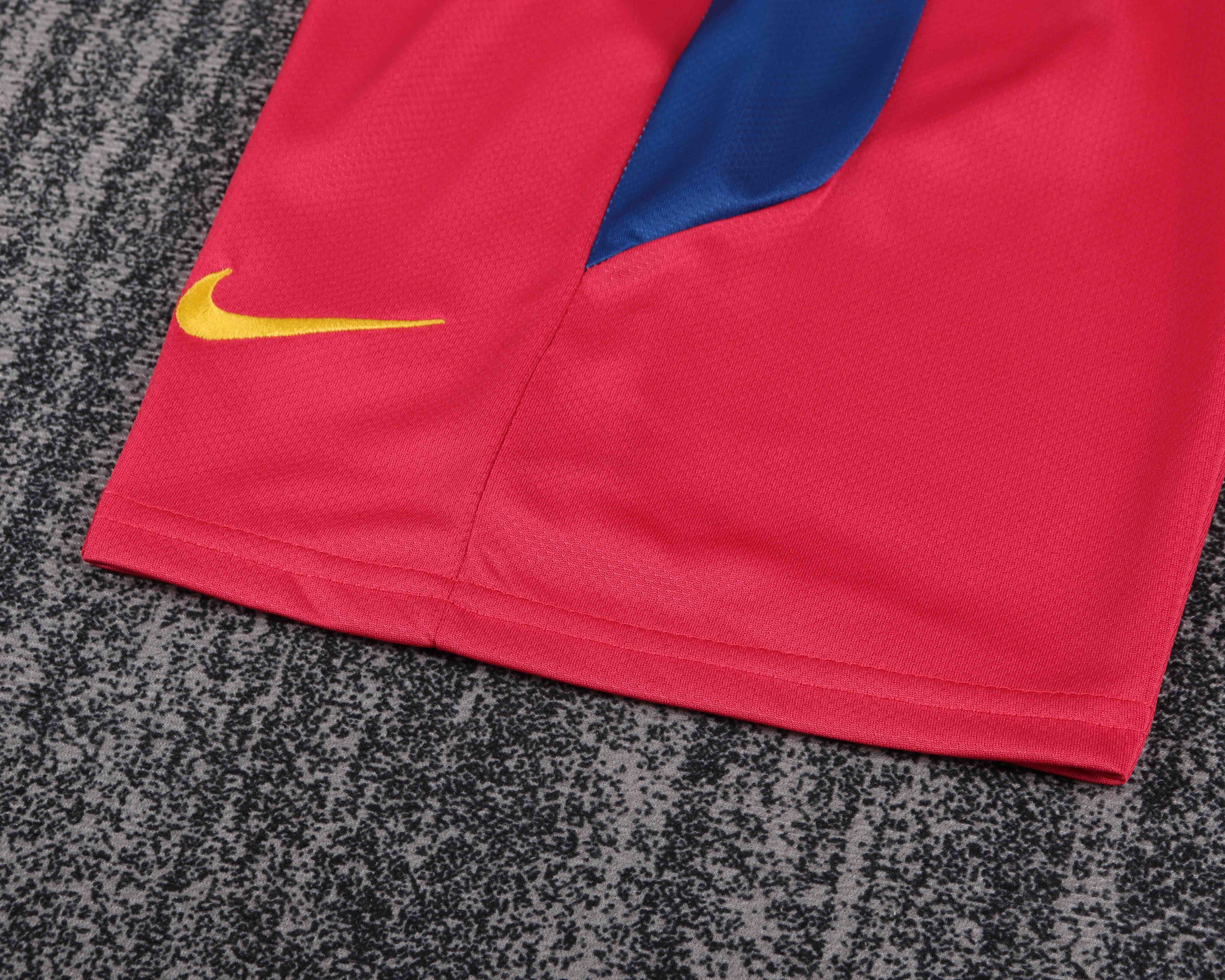 10/11 Barcelona Home