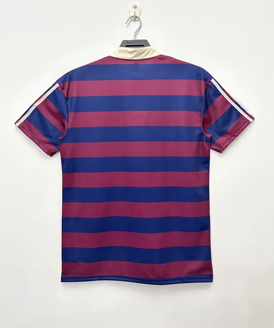 95-97Newcastle Away