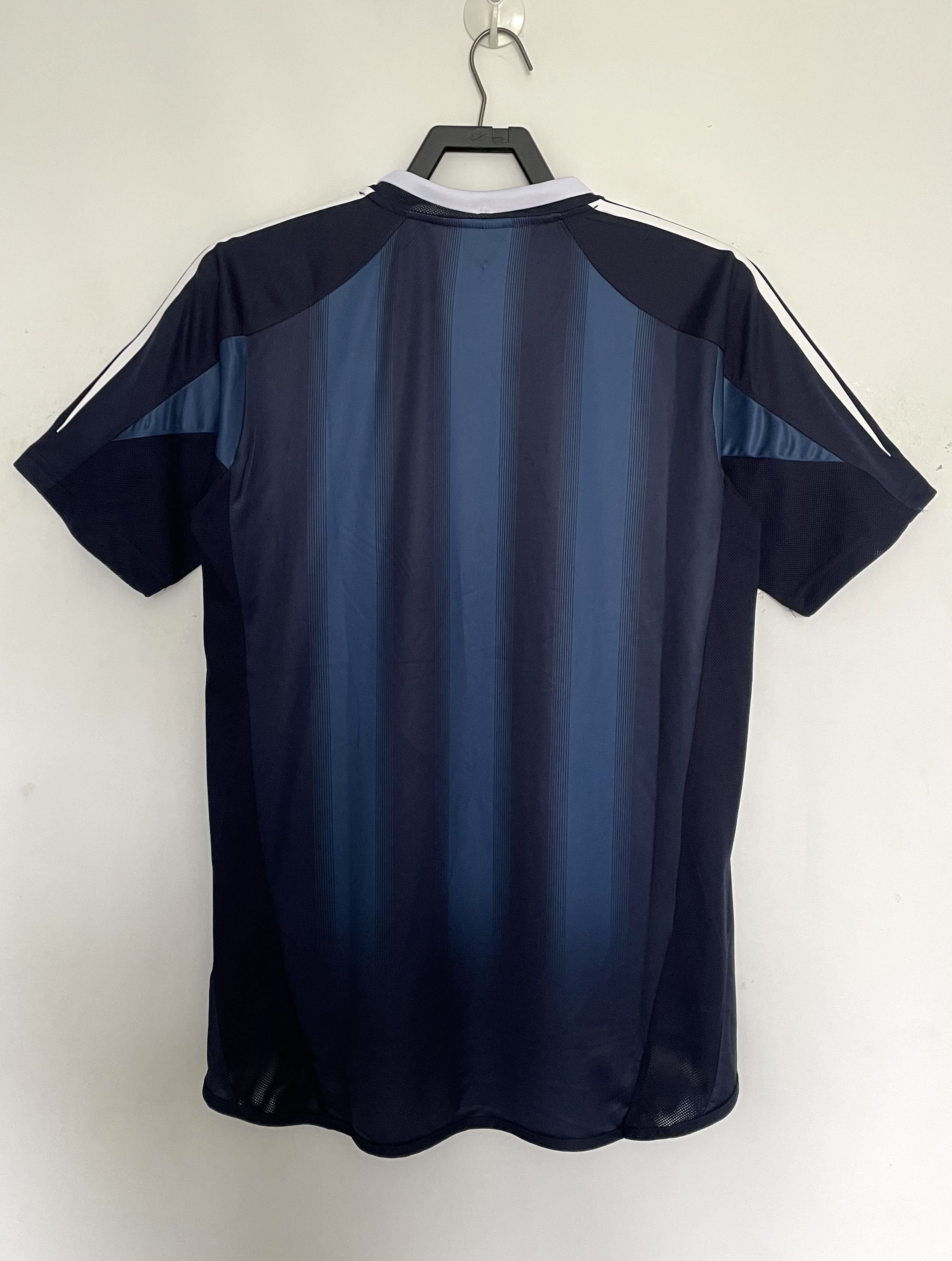 2004-05Newcastle Away