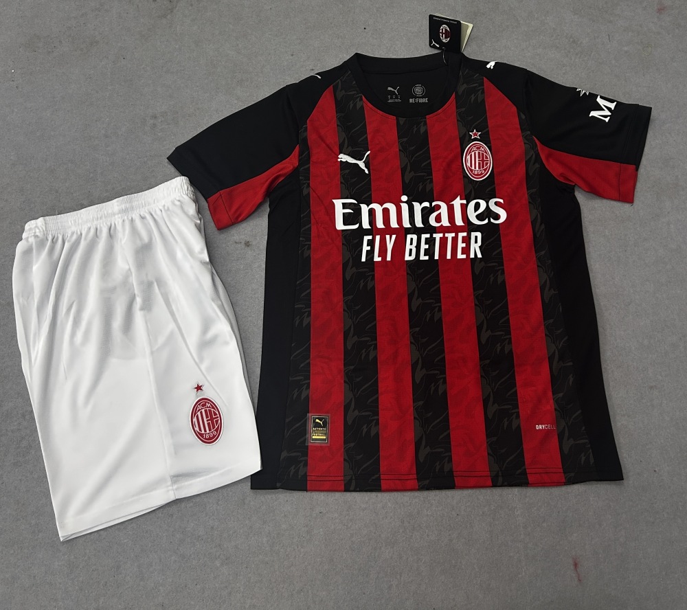 2526 AC Milan Home