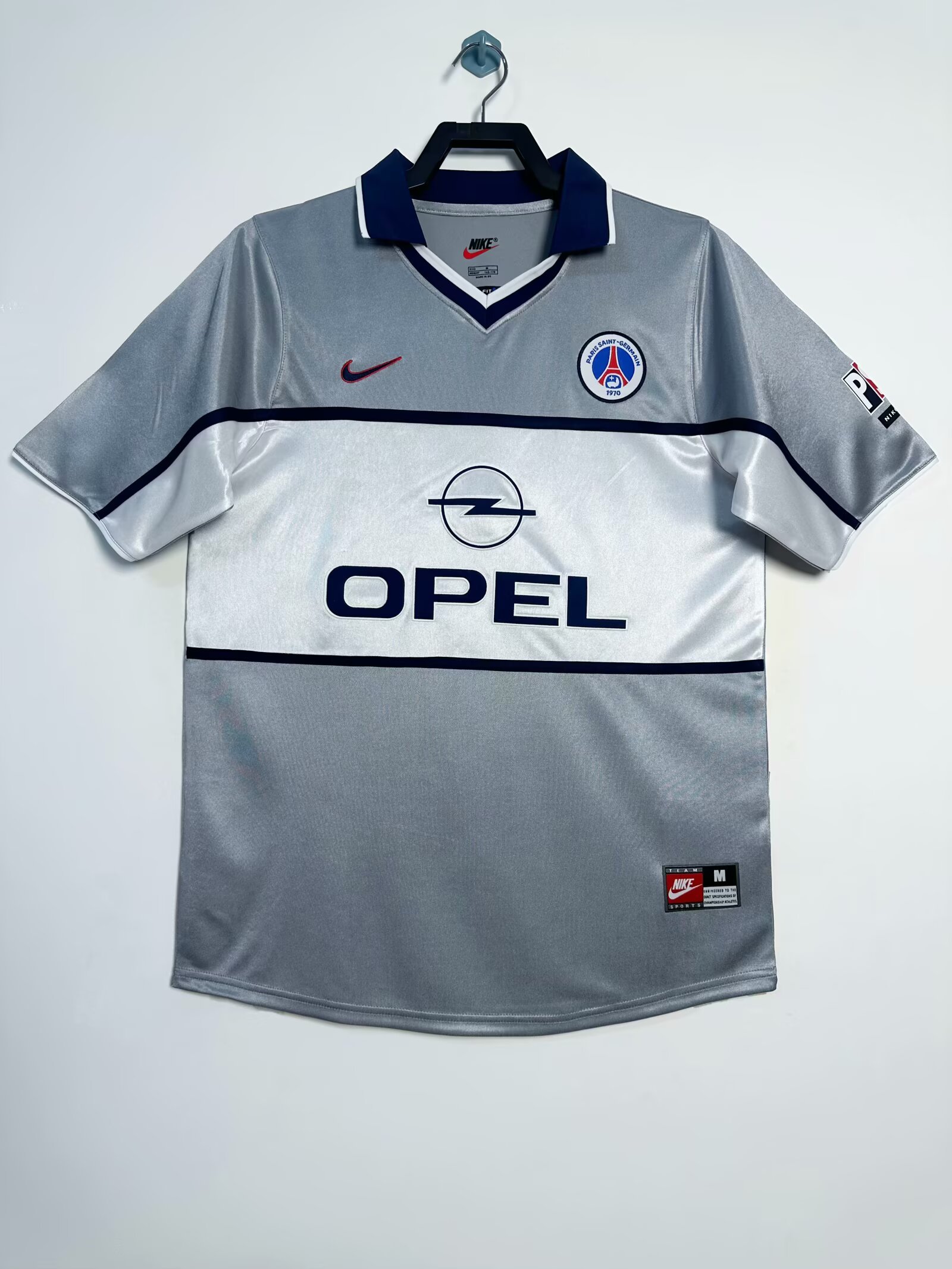 2000-01 PSG Away