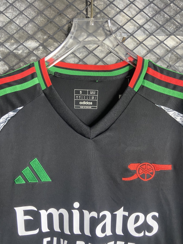 24-25 Arsenal Away