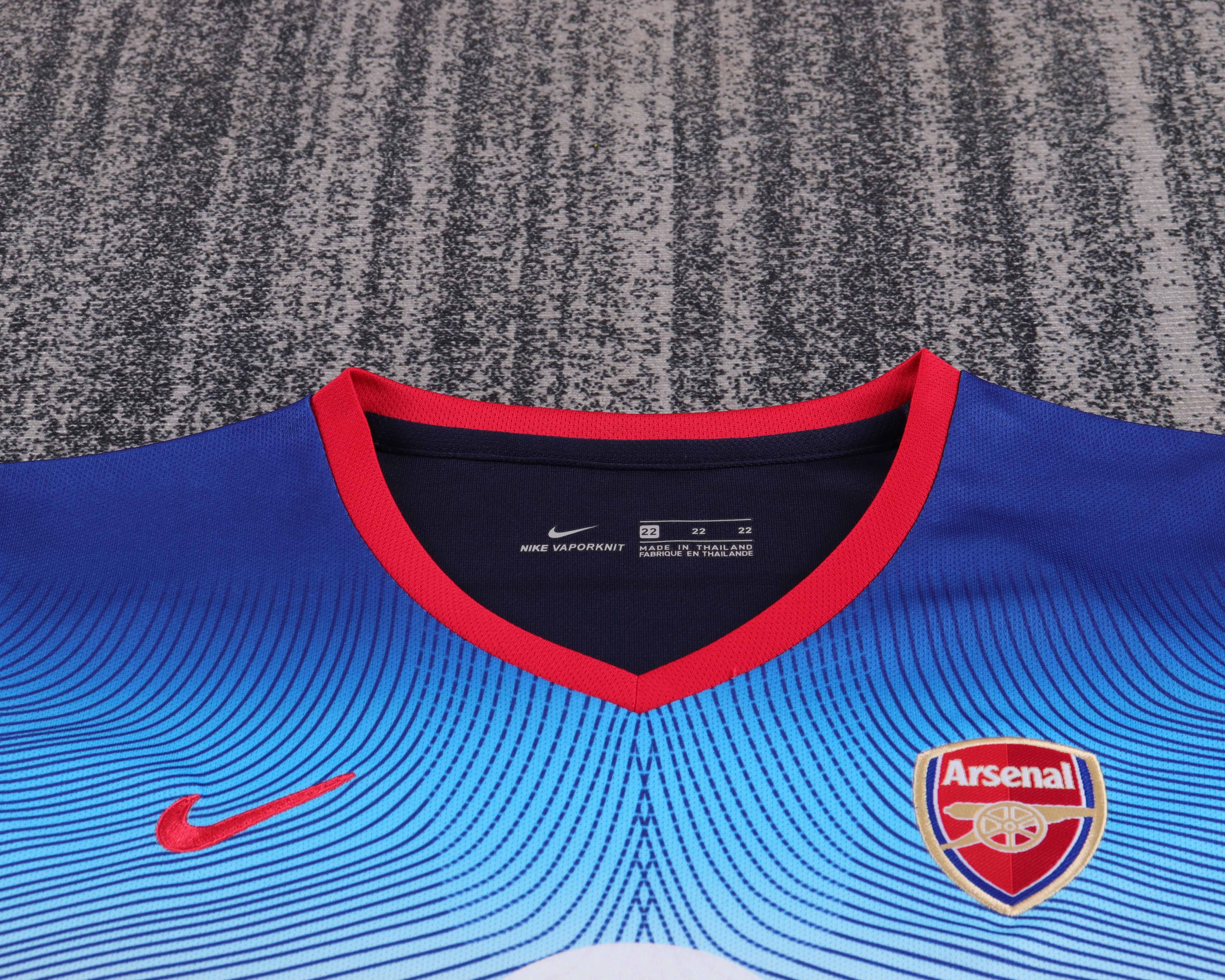 2002-04 Arsenal Away