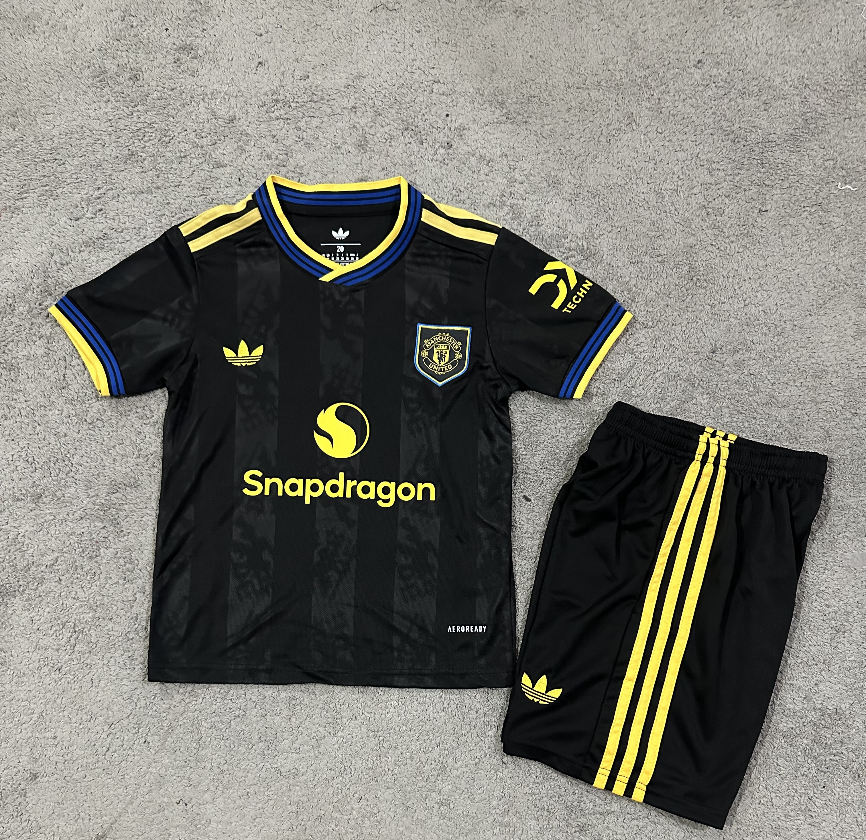 2526 Manchester United Second Away Kits