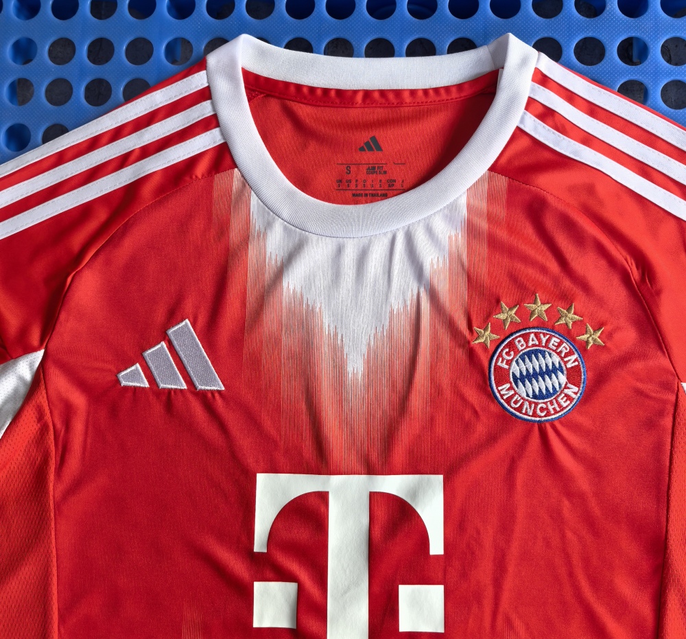 25-26 Bayern Munich Home