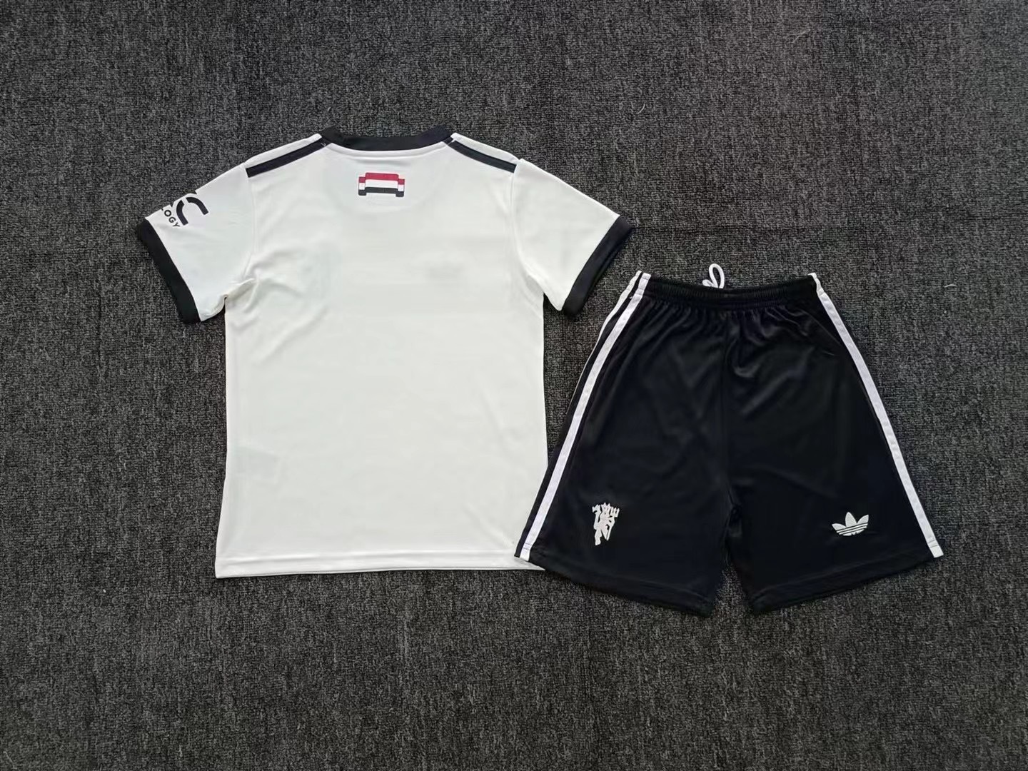 24-25 Manchester United Away Kits