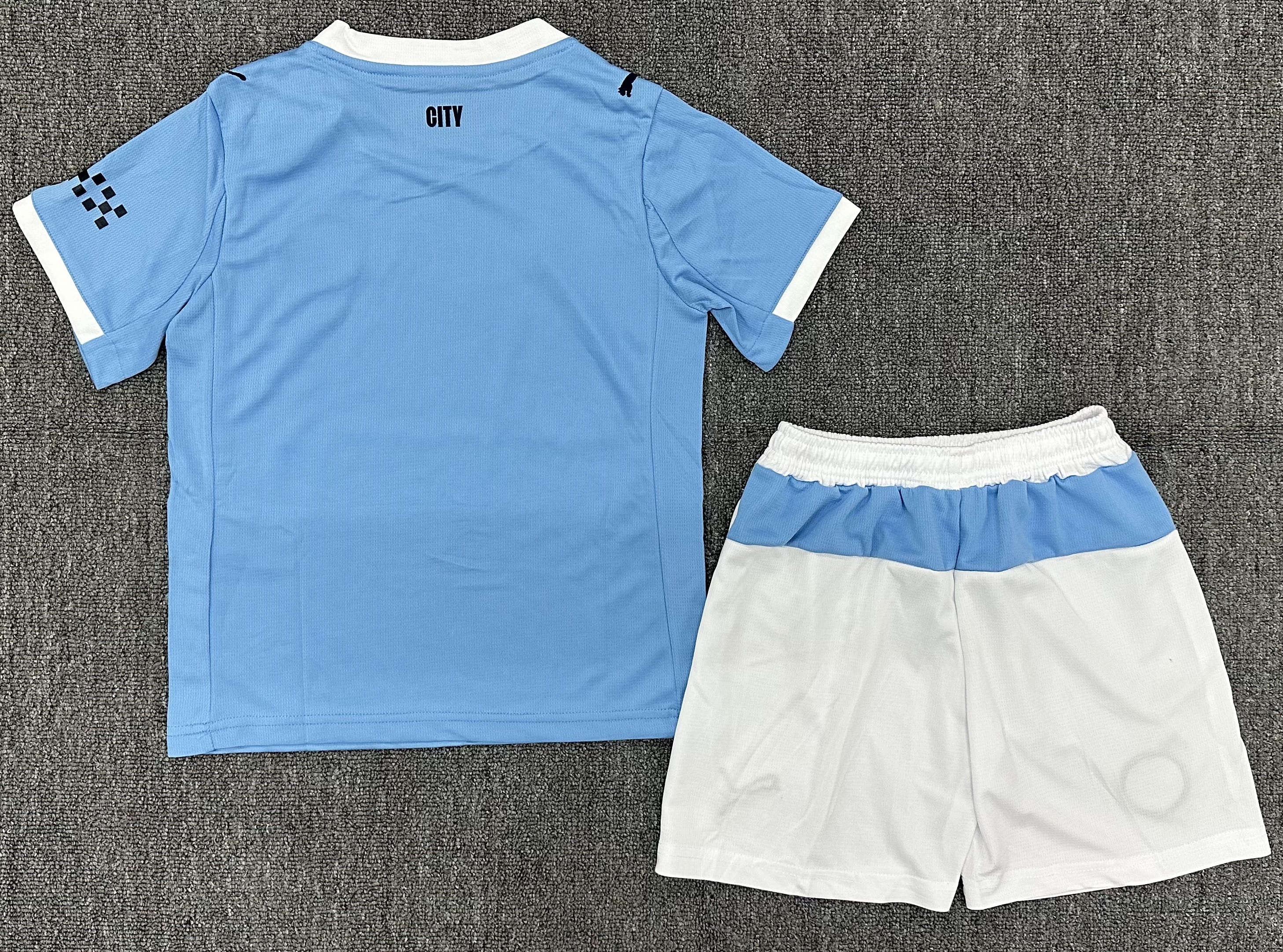 2526 Manchester City Home
