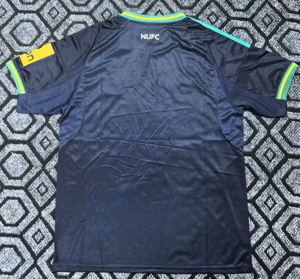Newcastle Three-Color Navy Blue