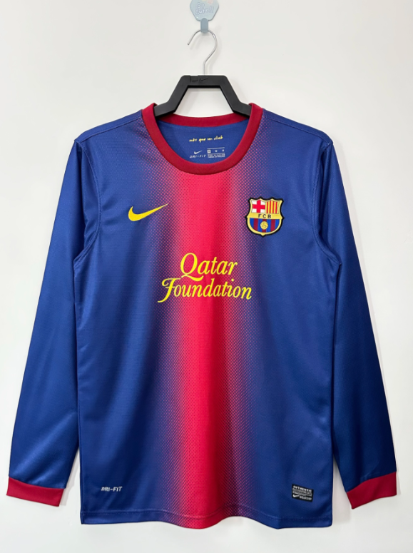 2012-13 Barcelona home uniform with long sleeves