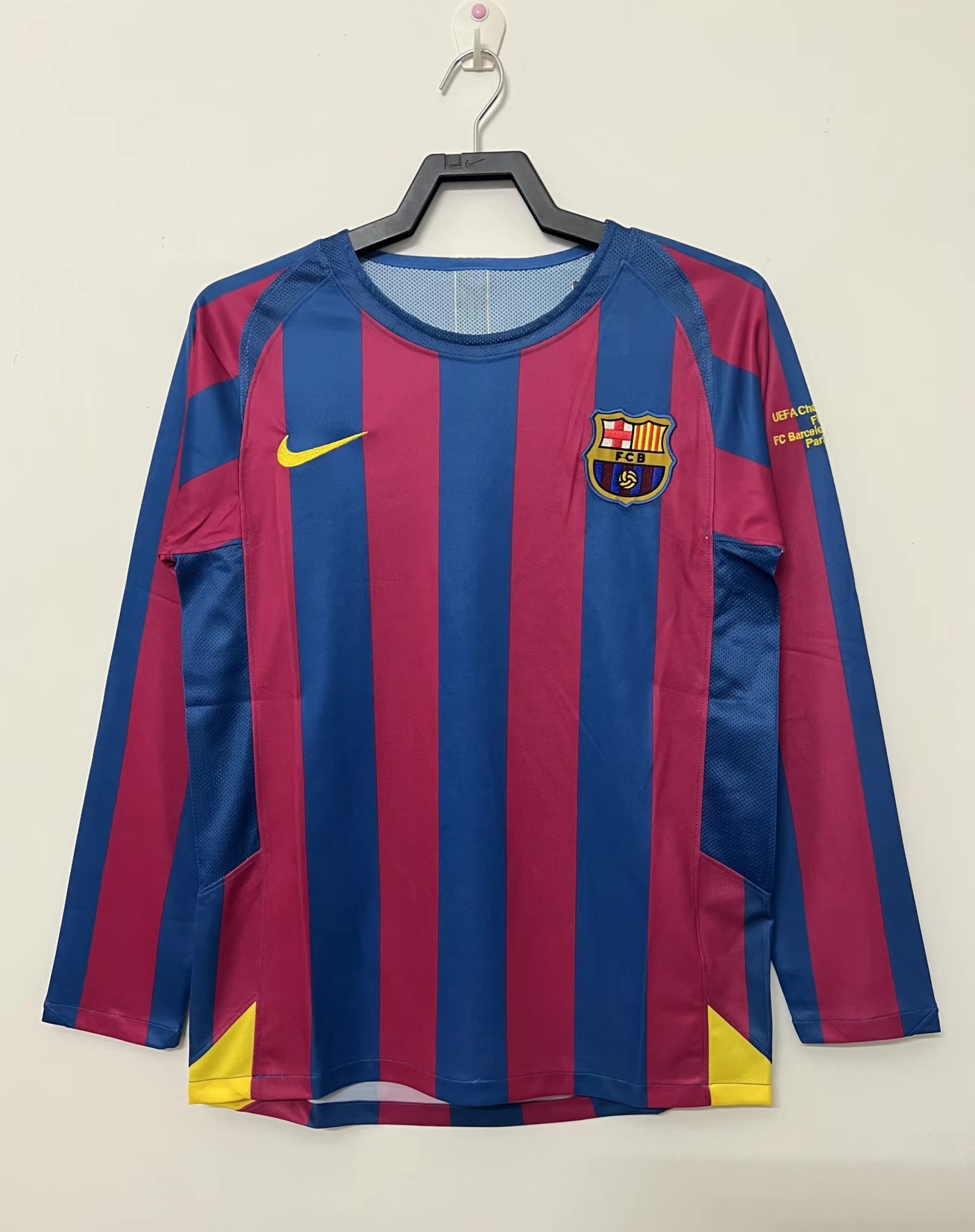 05/06 Barcelona home game for the Champions League, long-sleeved, S-XXL size